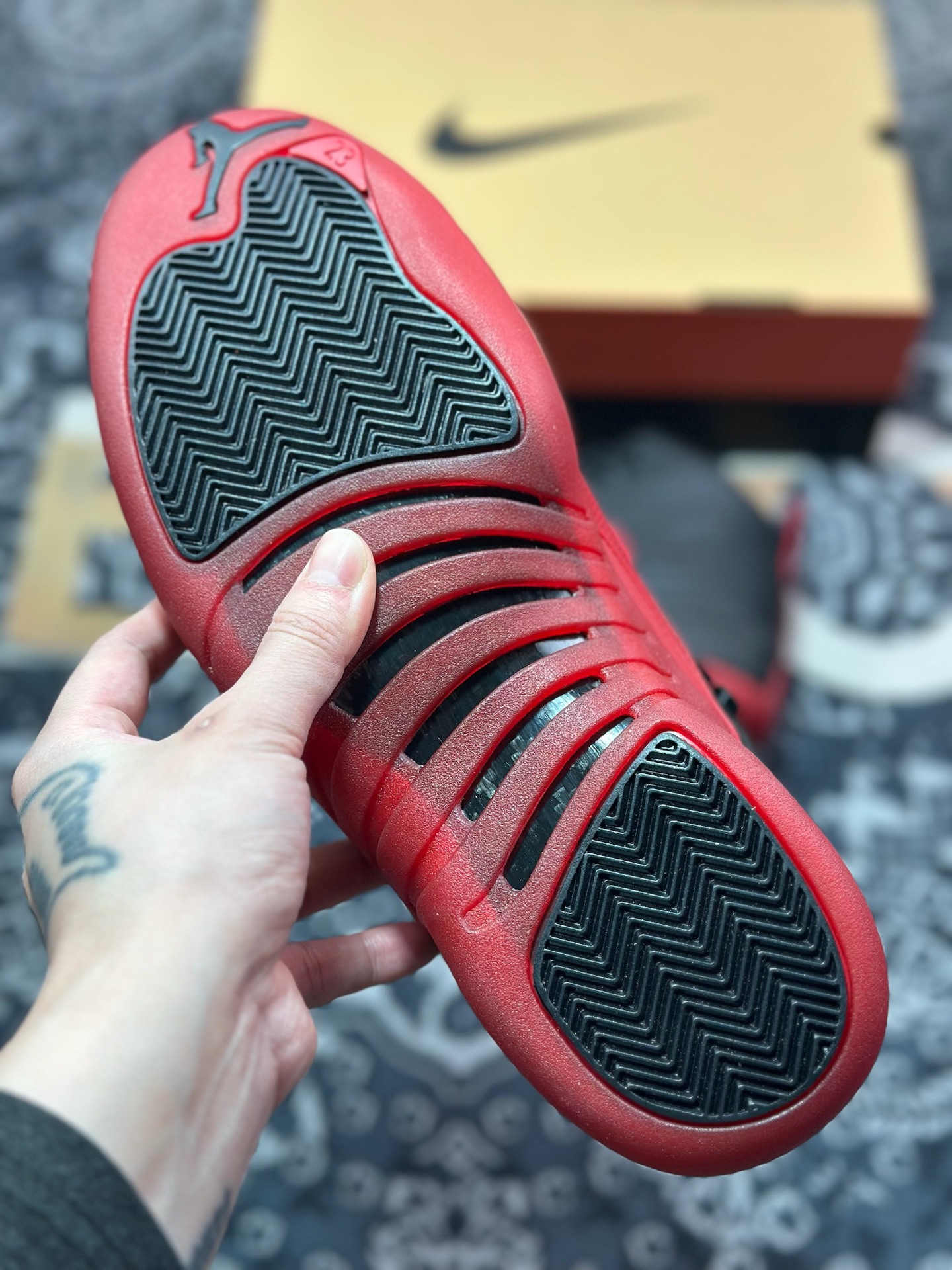 D2480    优选 Air Jordan 12 ” Black Red ” 黑红 AJ12乔12 男子文化篮球鞋 CT8013-002
