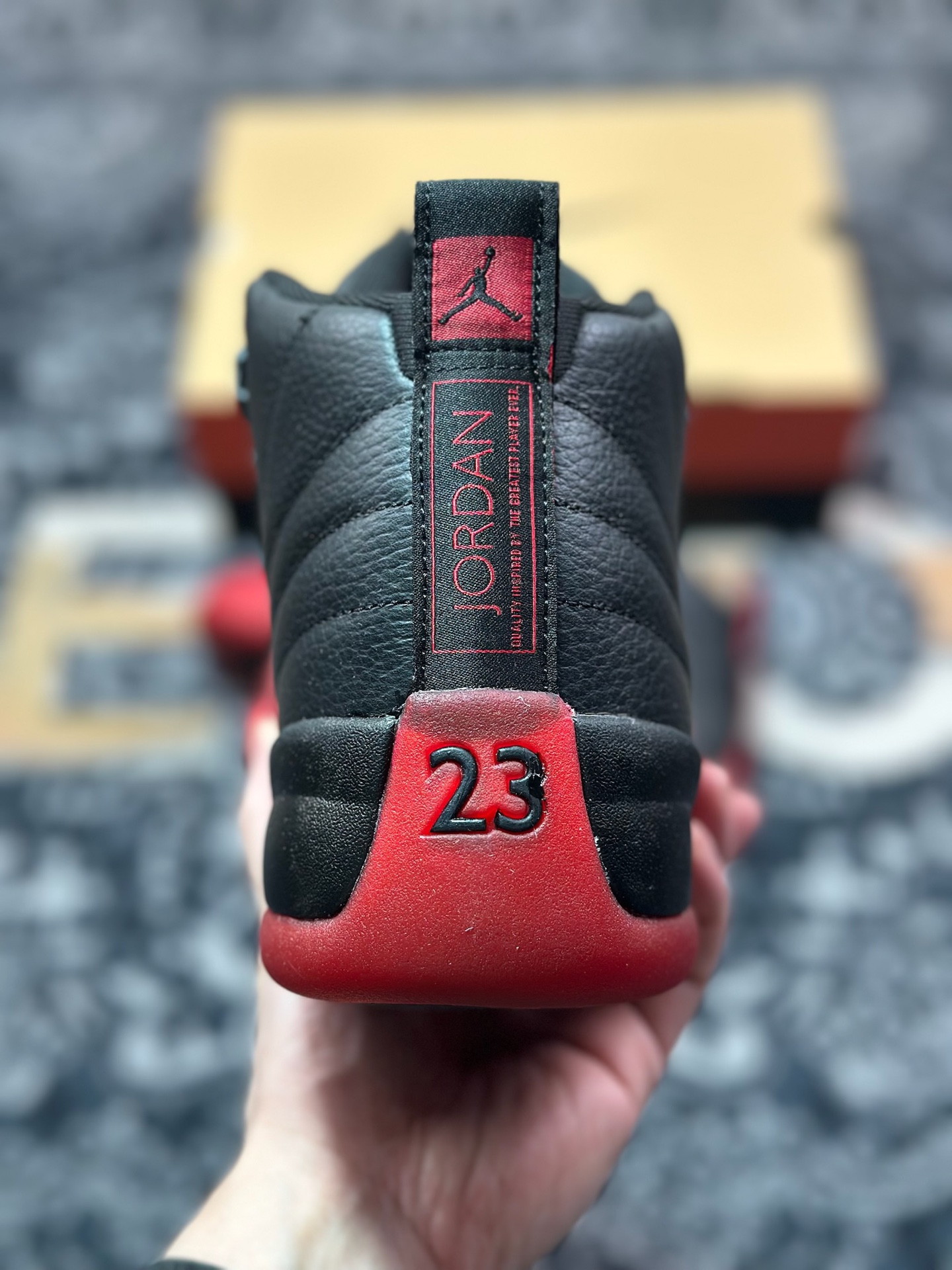 D2480    优选 Air Jordan 12 ” Black Red ” 黑红 AJ12乔12 男子文化篮球鞋 CT8013-002