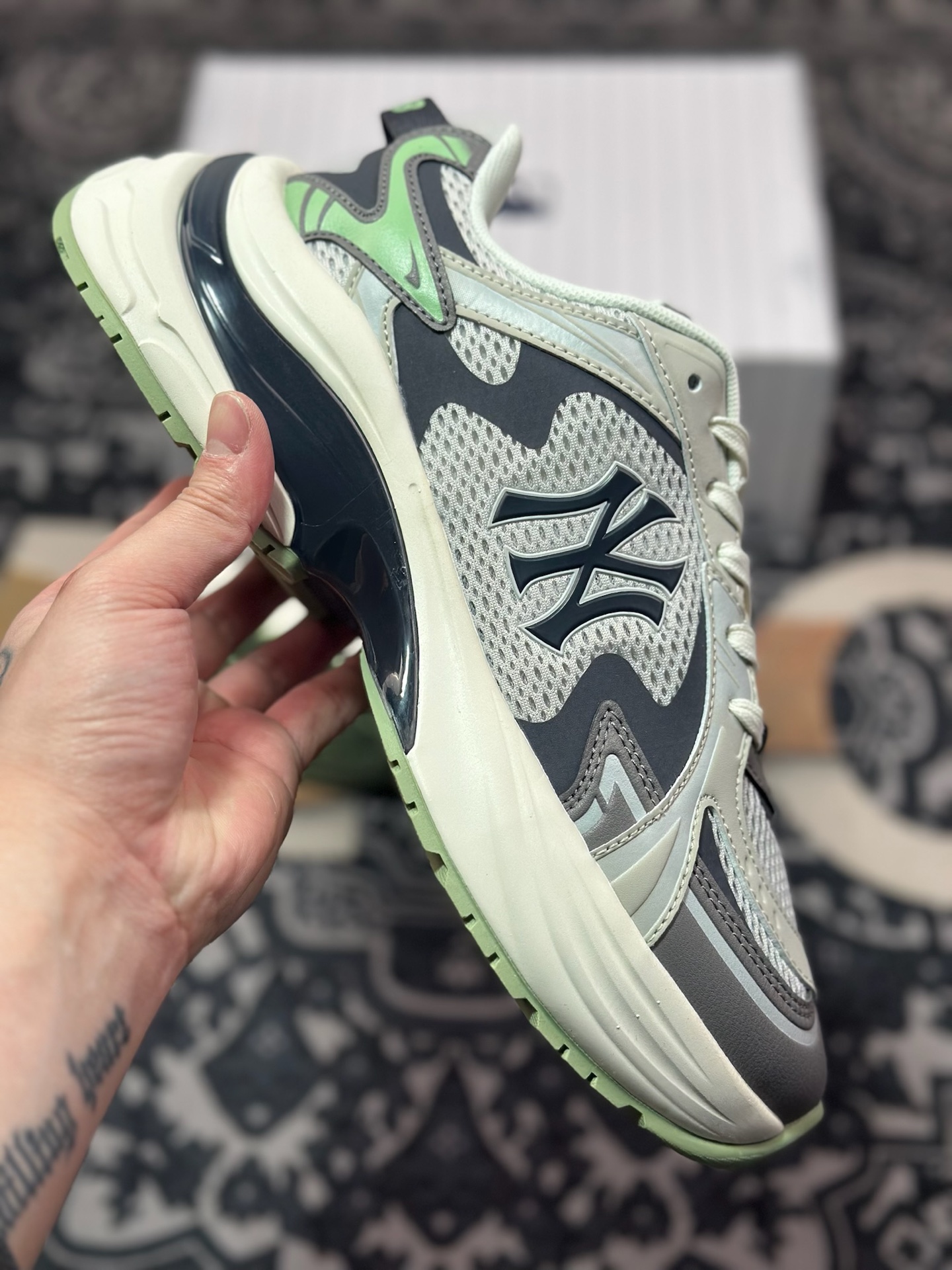A9220  New York Yankees x MLB BigBall Chunky Curve 大球曲线低帮慢跑鞋“米白碳灰黑绿” 3ARNSPL4N-50GRS