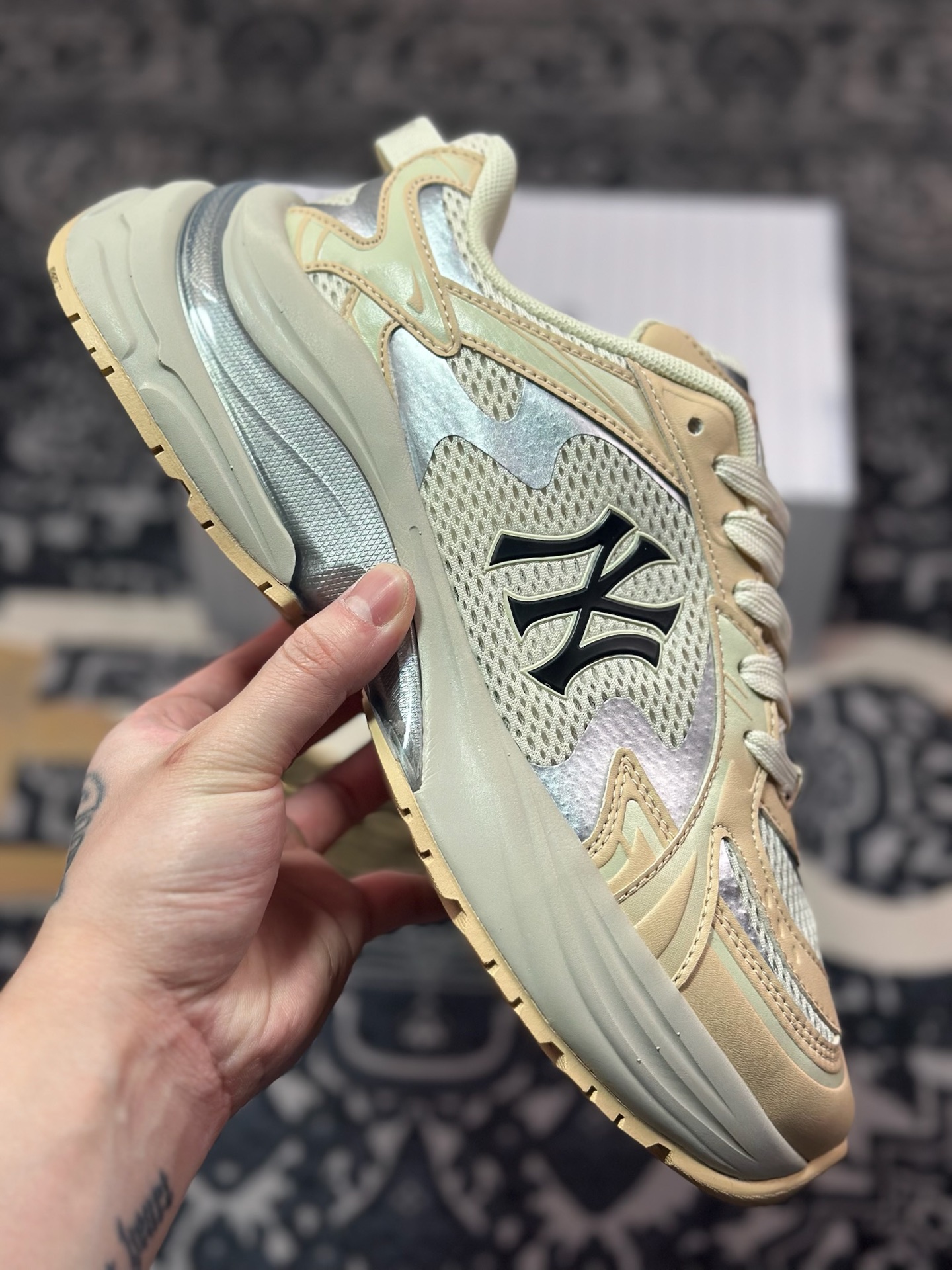 A9220  New York Yankees x MLB BigBall Chunky Curve 大球曲线系列低帮慢跑鞋“米黄银黑NY压标”3ARNSPL4N-50BGS