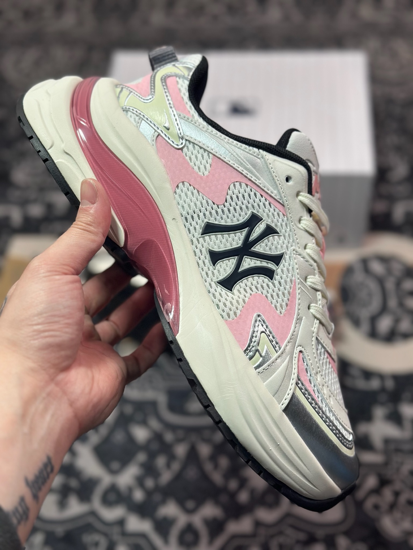 A9220  New York Yankees x MLB BigBall Chunky Curve 大球曲线慢跑鞋“米白银浅粉NY压标”3ARNSPL4N-50PKS