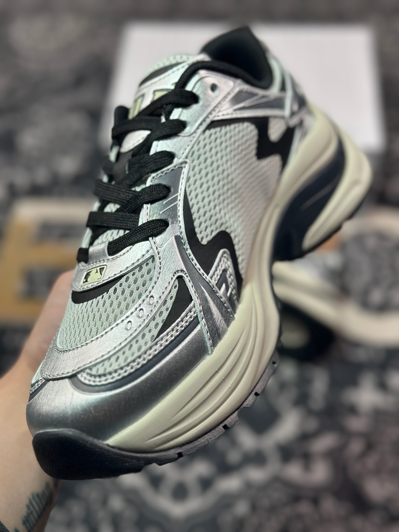 A9220  New York Yankees x MLB BigBall Chunky Curve 大球曲线系列低帮慢跑鞋“灰银黑NY压标” 3ARNSPL4N-50SIS