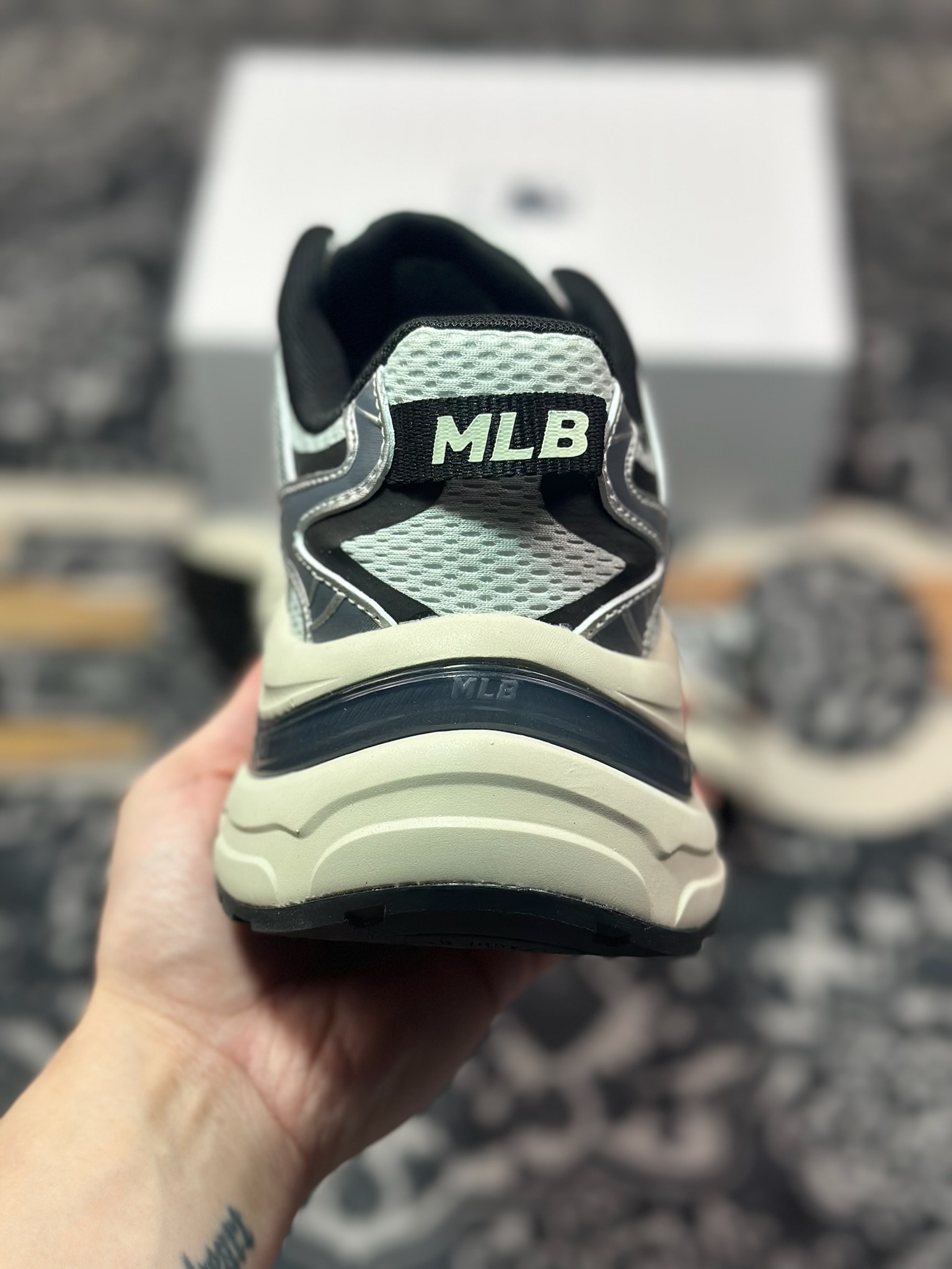 A9220  New York Yankees x MLB BigBall Chunky Curve 大球曲线系列低帮慢跑鞋“灰银黑NY压标” 3ARNSPL4N-50SIS