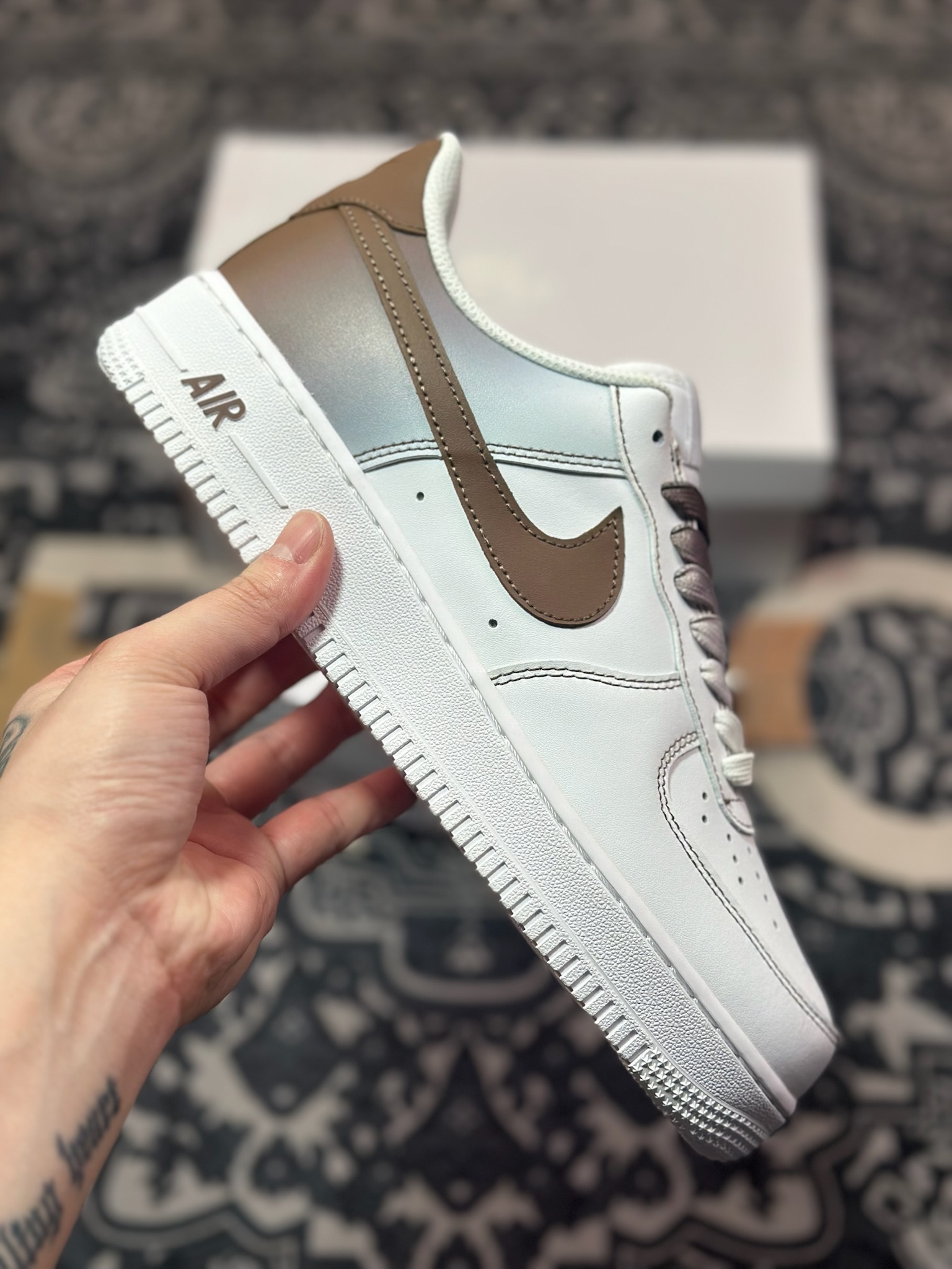 A8200  Nike Air Force 1 Low 白棕渐变  FN0366-103
