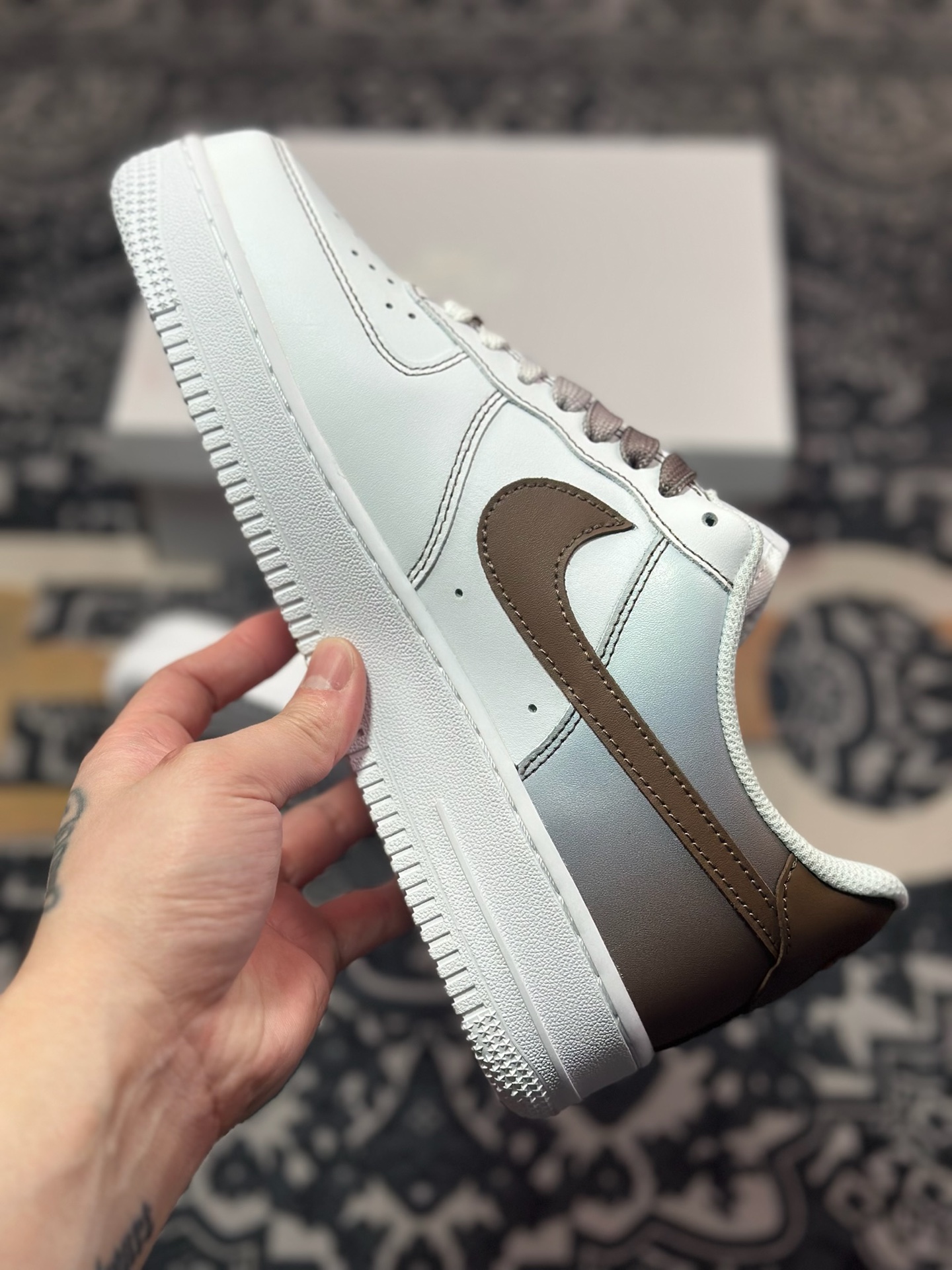 A8200  Nike Air Force 1 Low 白棕渐变  FN0366-103