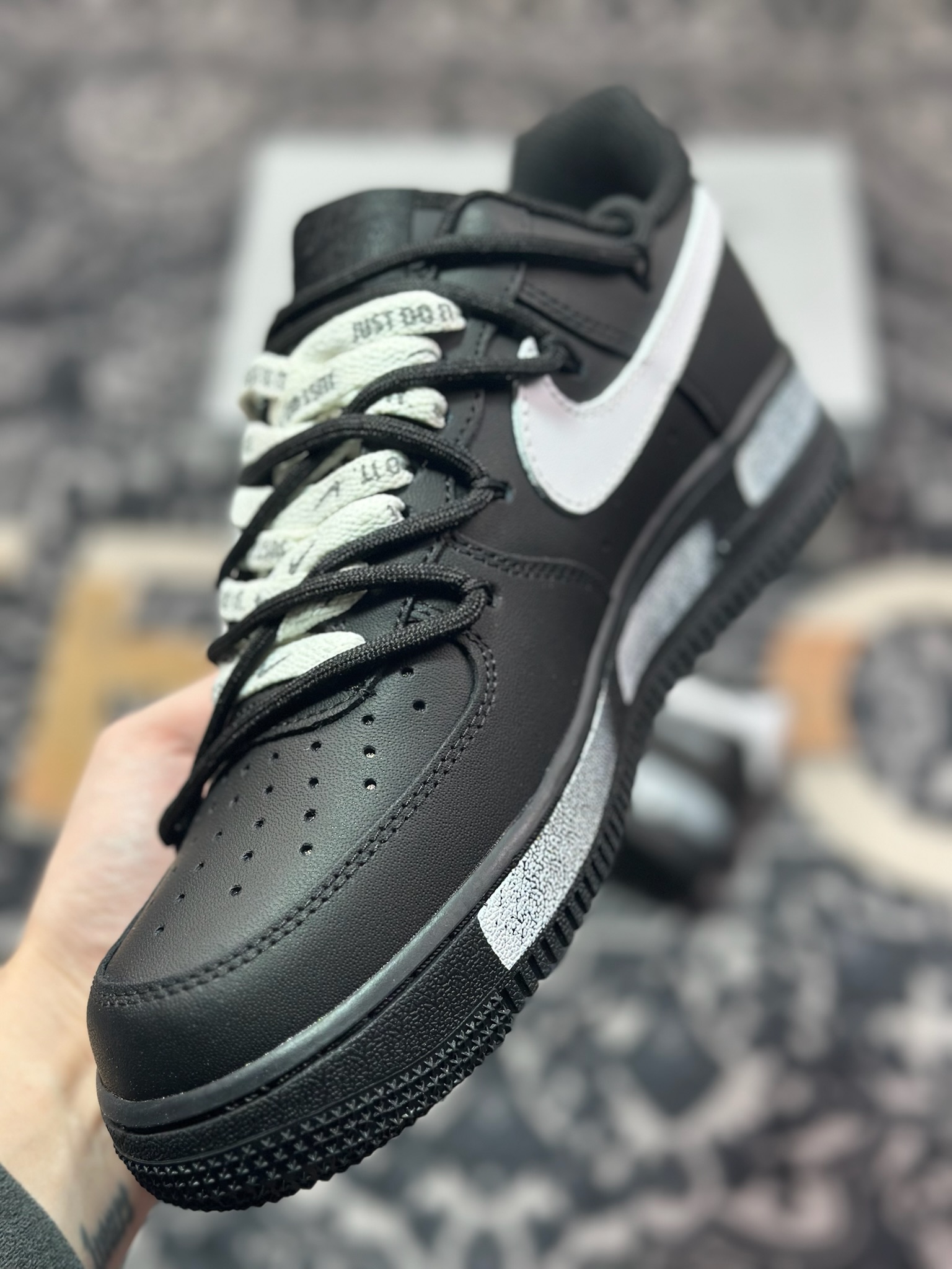 B4260  Nike Air Force 1 Low 07 黑白涂鸦绑带  ZH0316-059