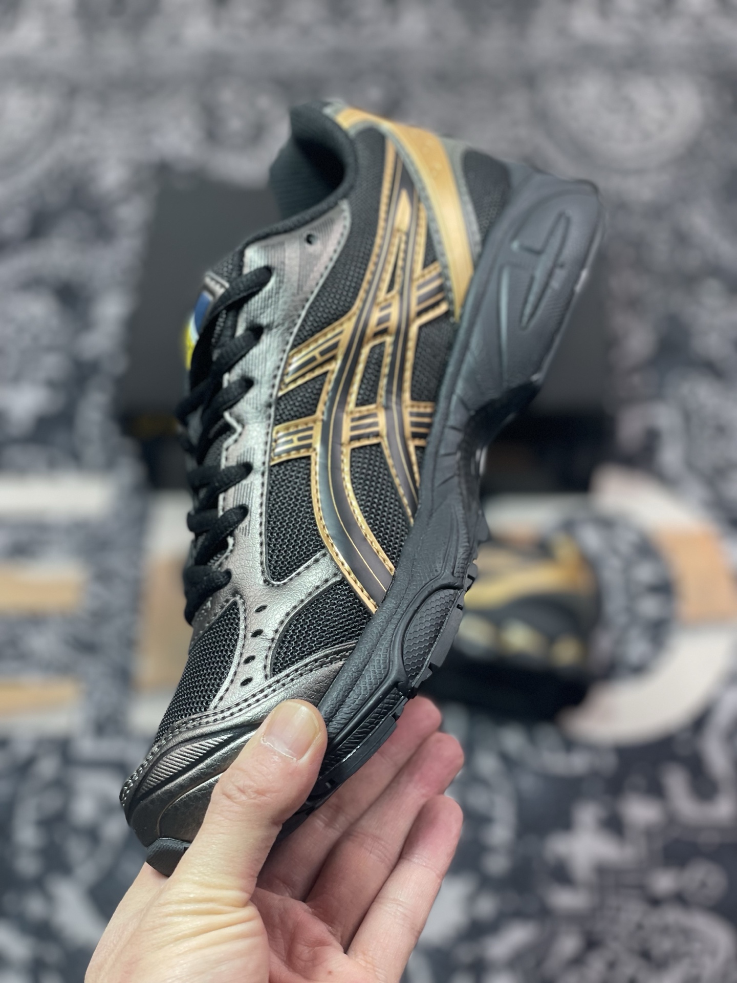 A6200  Senna x Asics Gel-Kayano 14 黑金 联名亚瑟士14代 纳米纤维气垫百搭休闲运动慢跑鞋  1203A860-001