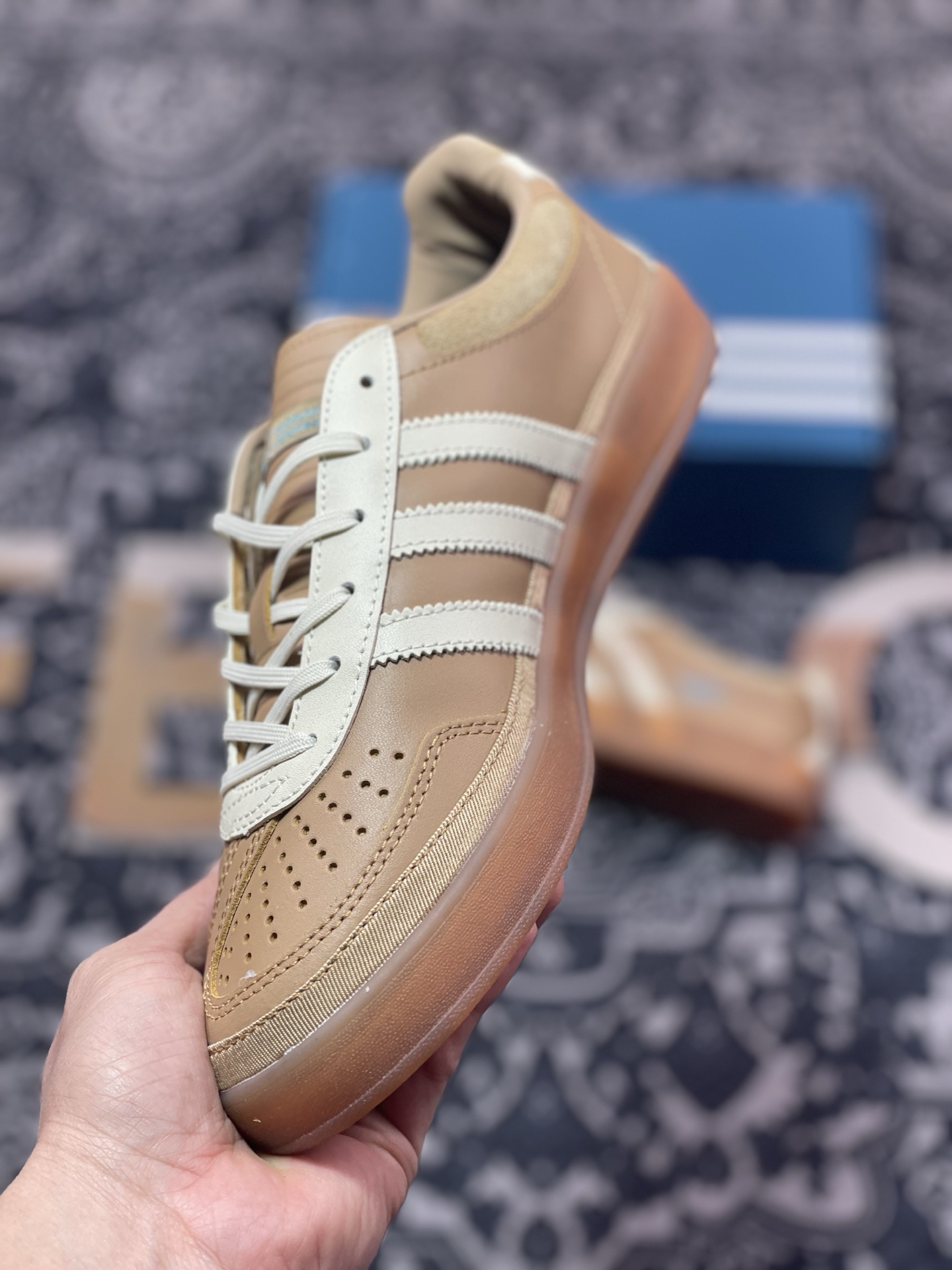 A4160  Bad Bunny x AD Originals Gazelle Indoor 卡其色 联名三叶草复古休闲运动板鞋 JR0182