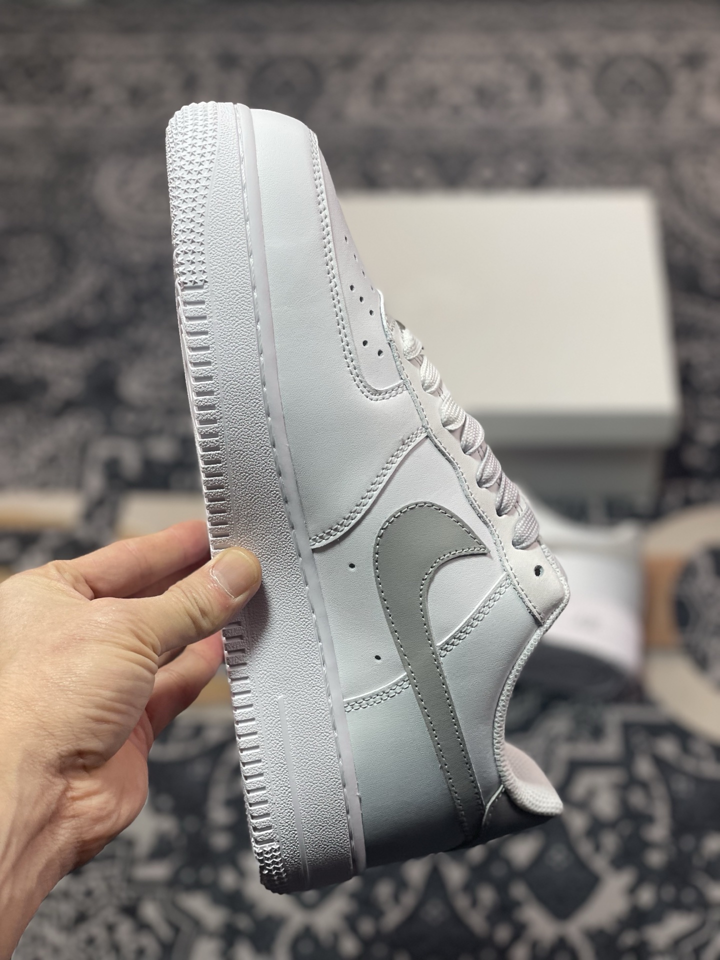 A8200  Nike Air Force 1 Low 白灰渐变  FN0366-102