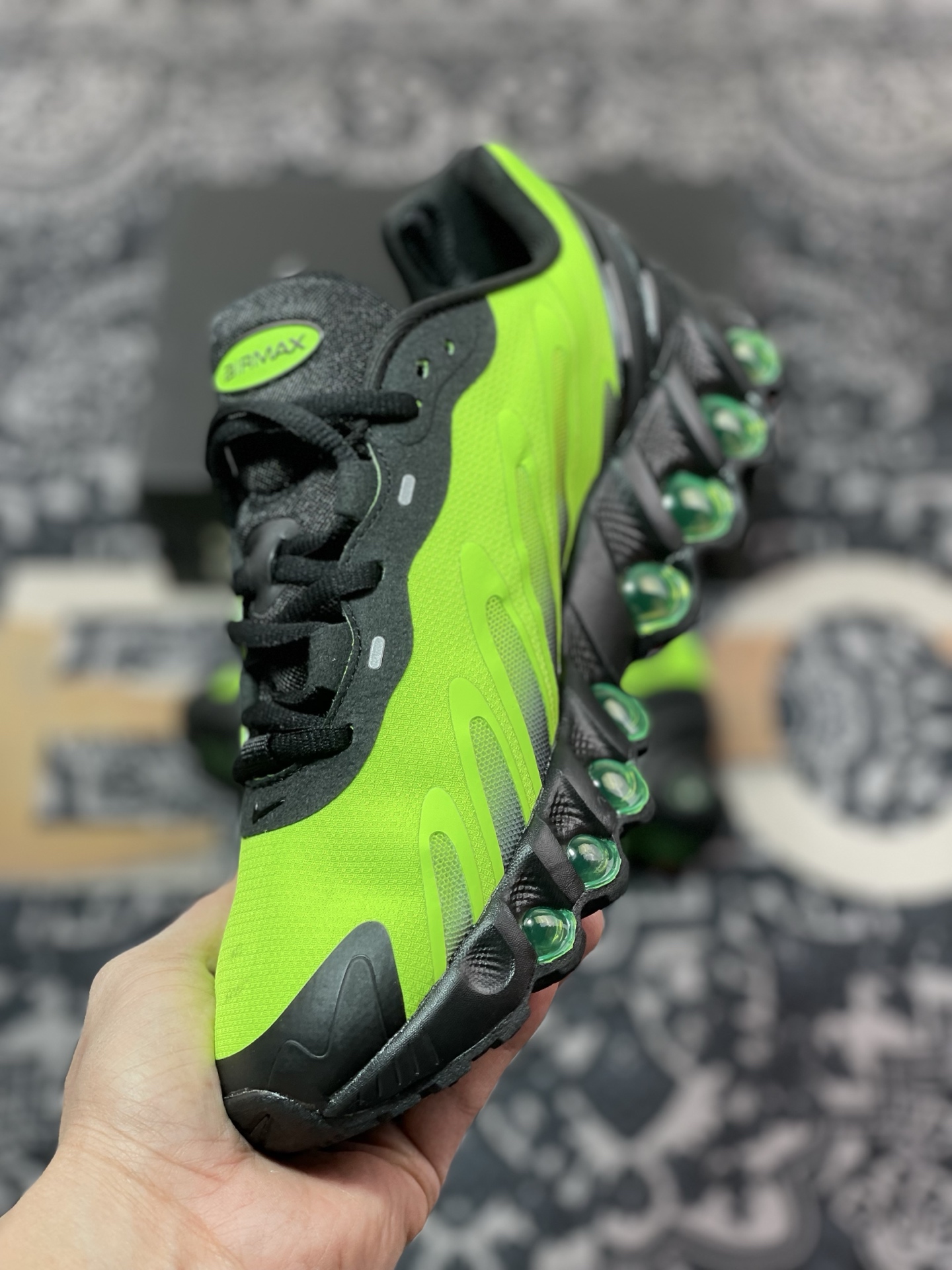 A6190   Nike Air Max Dn8 运动舒适减震 低帮跑步鞋   FQ7860-017 黑荧光绿