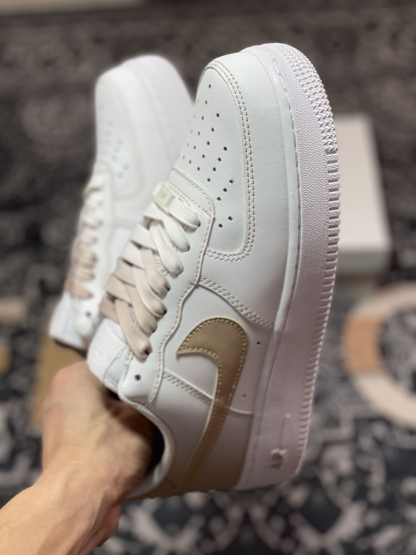 A8200  Nike Air Force 1 Low’07 渐变黄勾  空军一号低帮休闲板鞋  FN0366-104