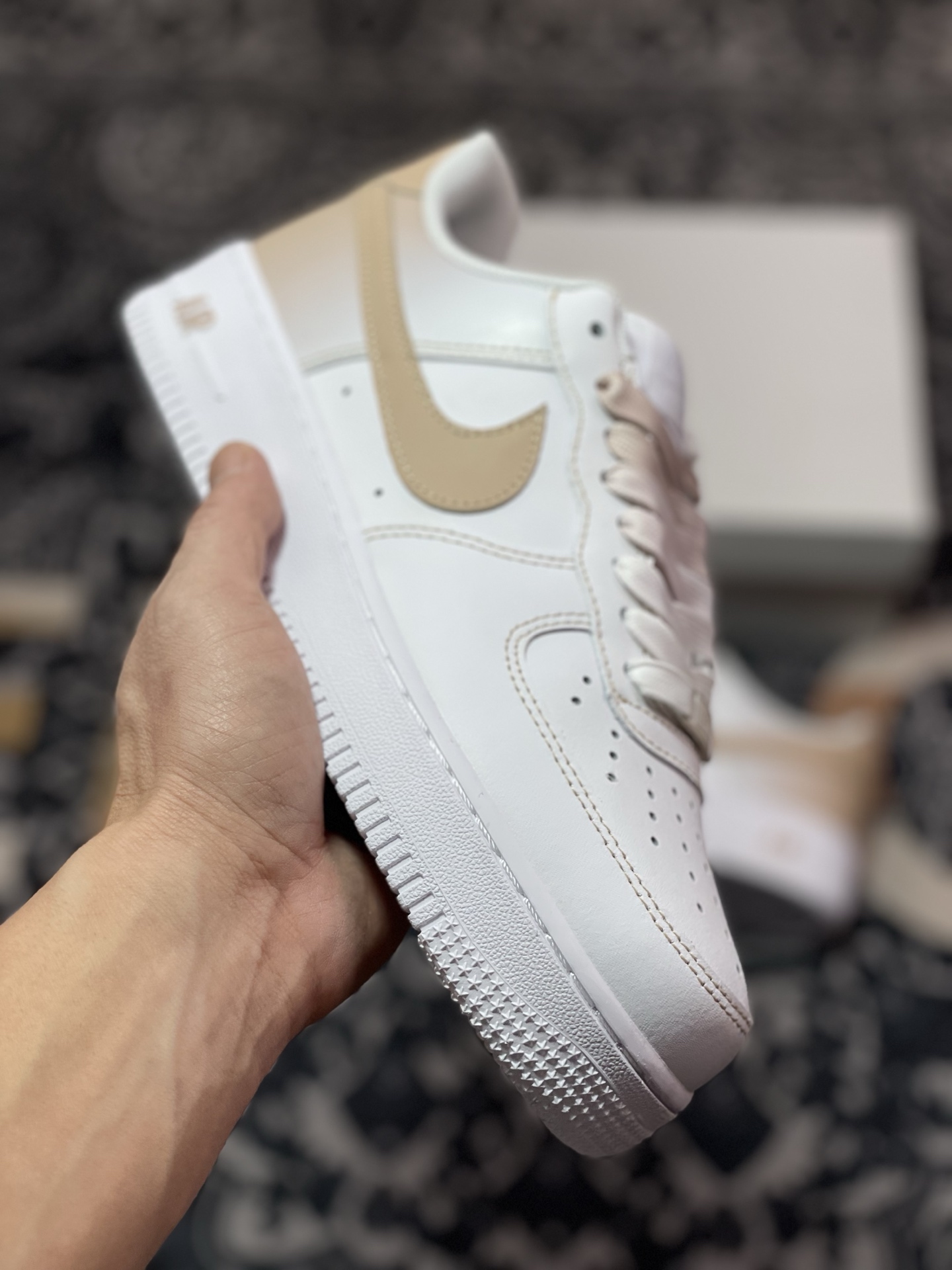 A8200  Nike Air Force 1 Low’07 渐变黄勾  空军一号低帮休闲板鞋  FN0366-104