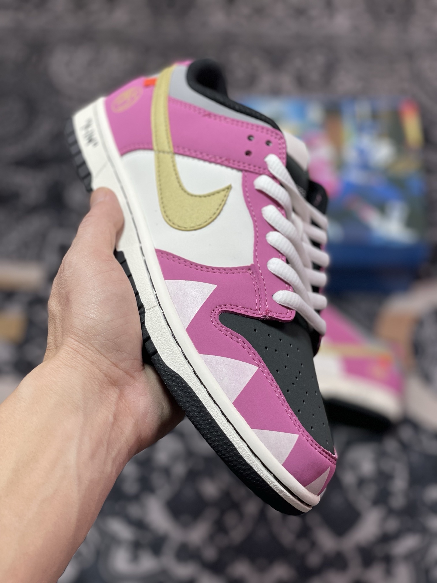 B6300   Nk SB Dunk Low 恐龙战队系列 翼手龙配色 周年高端定制 低帮休闲板鞋  ZZ1998-002