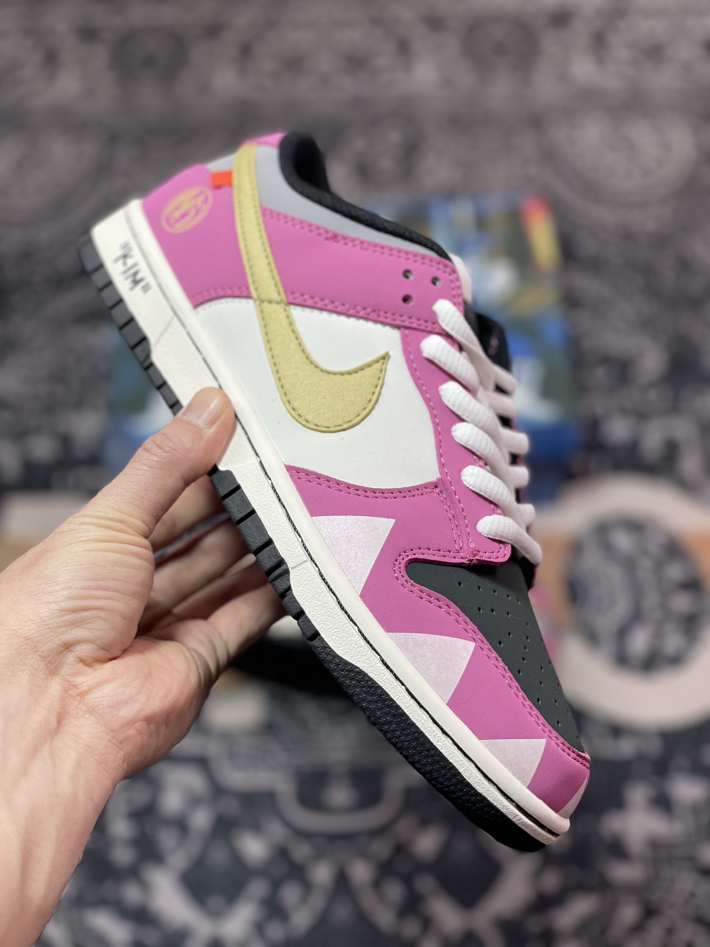 B6300   Nk SB Dunk Low 恐龙战队系列 翼手龙配色 周年高端定制 低帮休闲板鞋  ZZ1998-002