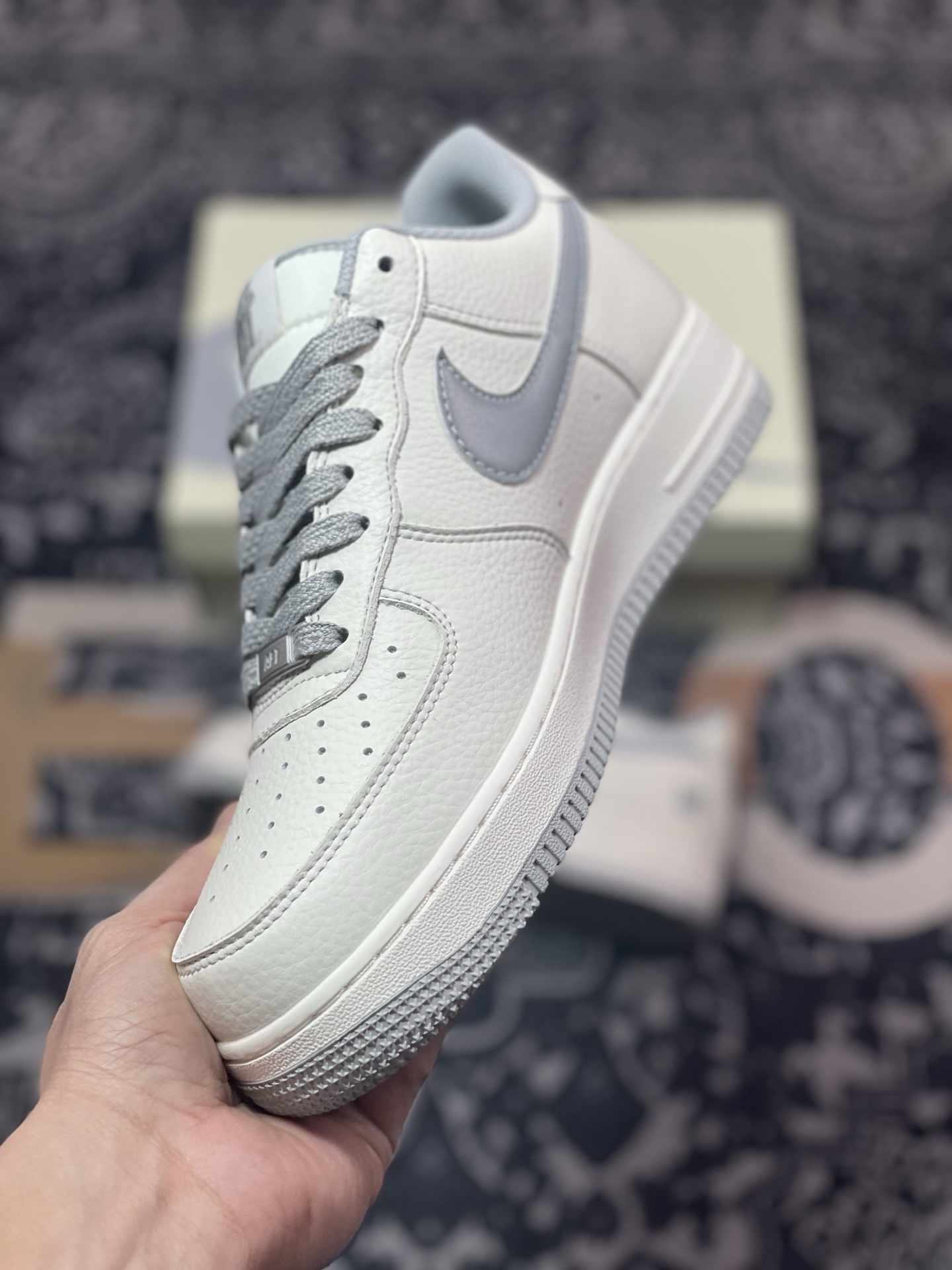 B0220  Nike Air Force 1 Low UN联名  UN6695-288