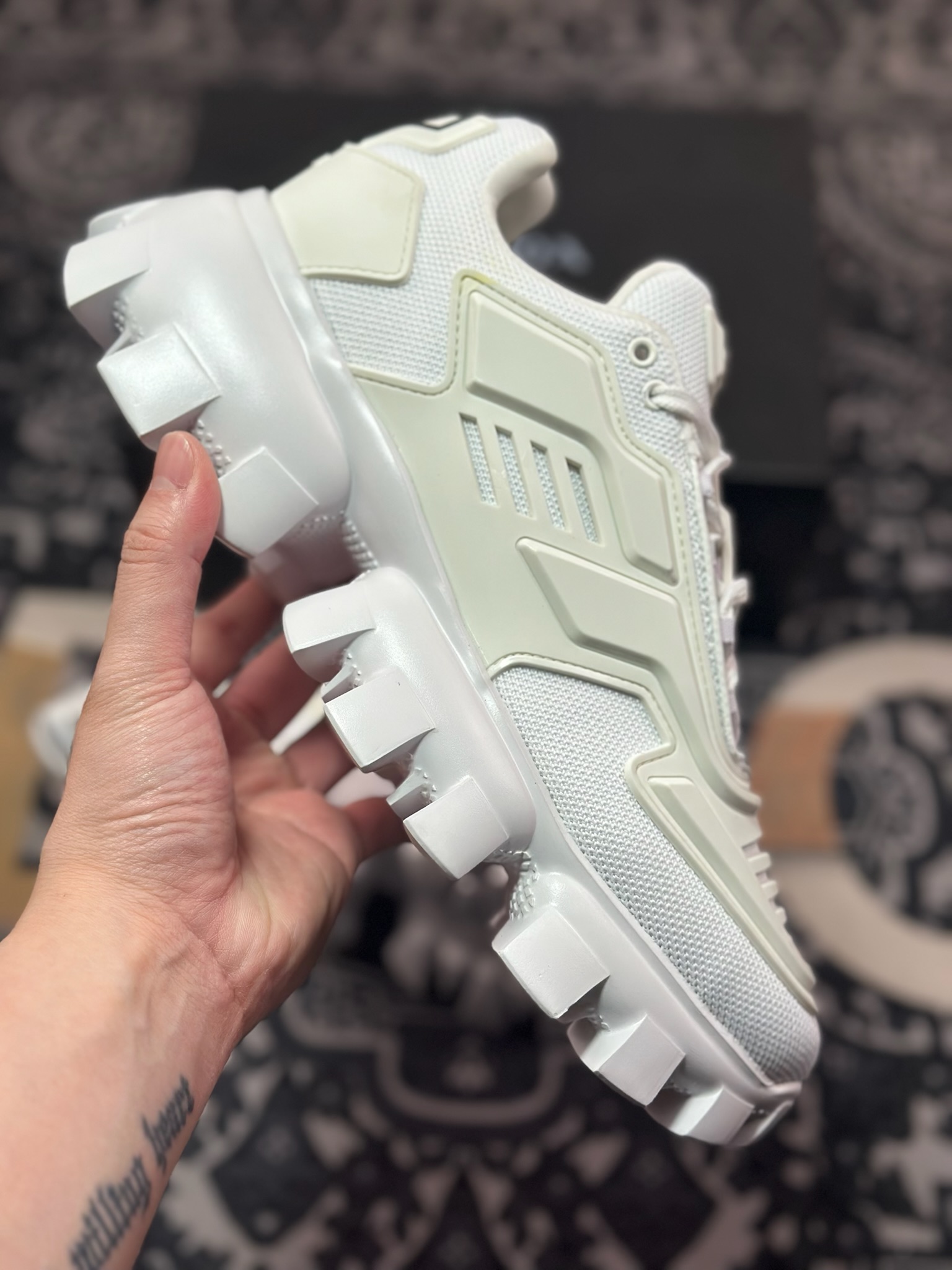 B7320  普拉达Prada Cloudbust Thunder Low Sneakers 风暴雷电百搭休闲运动鞋“全白黑标”2EG293_3KZU_F