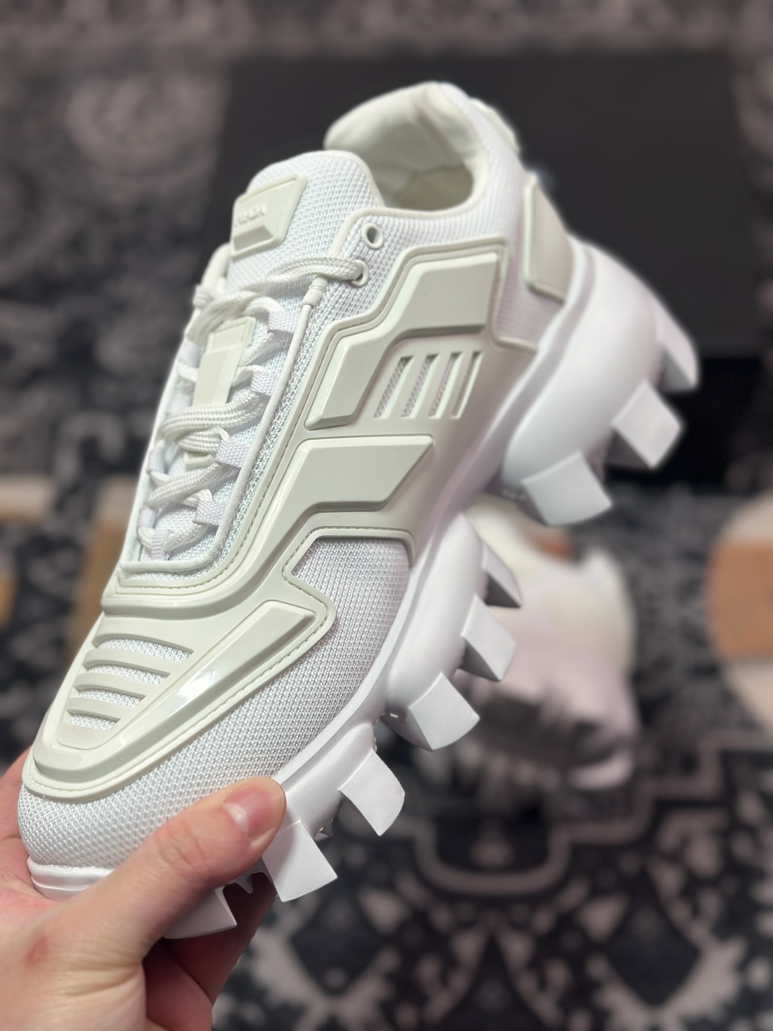 B7320  普拉达Prada Cloudbust Thunder Low Sneakers 风暴雷电百搭休闲运动鞋“全白黑标”2EG293_3KZU_F
