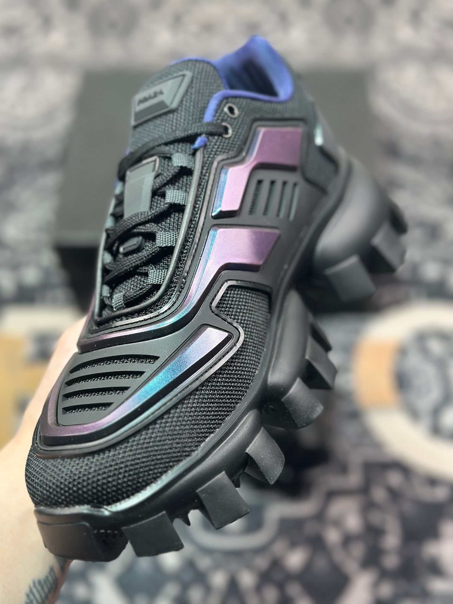 B7320  普拉达Prada Cloudbust Thunder Low Sneakers 风暴运动鞋“全黑镭射变色龙” 2EG293_3LA8_F0002