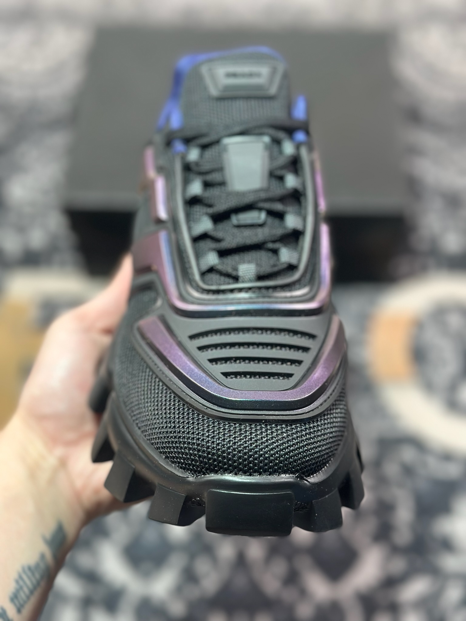 B7320  普拉达Prada Cloudbust Thunder Low Sneakers 风暴运动鞋“全黑镭射变色龙” 2EG293_3LA8_F0002