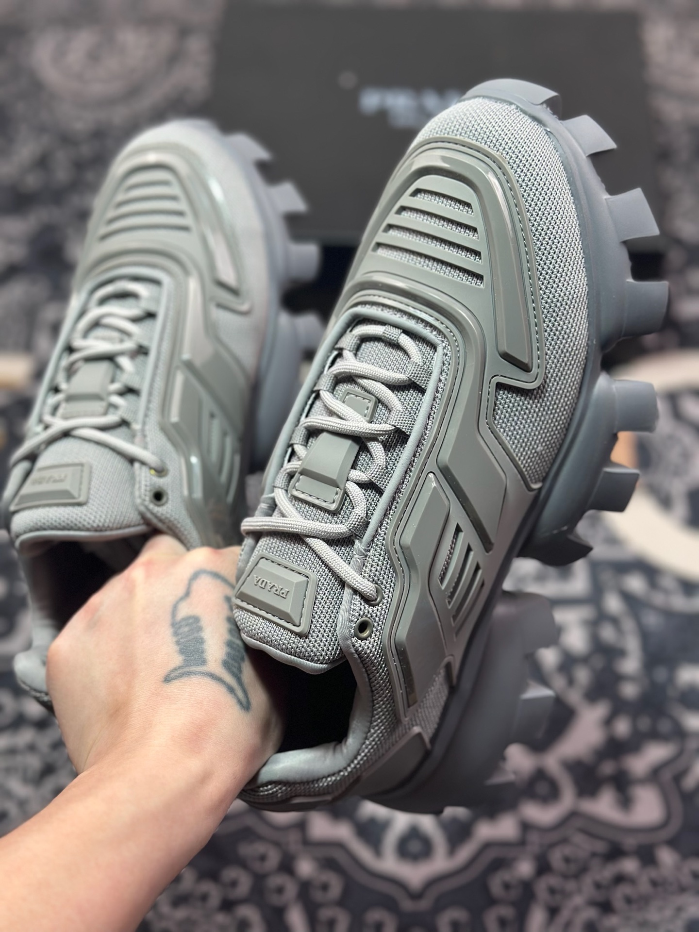 B7320  普拉达Prada Cloudbust Thunder Low Sneakers 风暴老爹百搭休闲运动鞋“水泥深灰”2EG293_3KZU_F0417