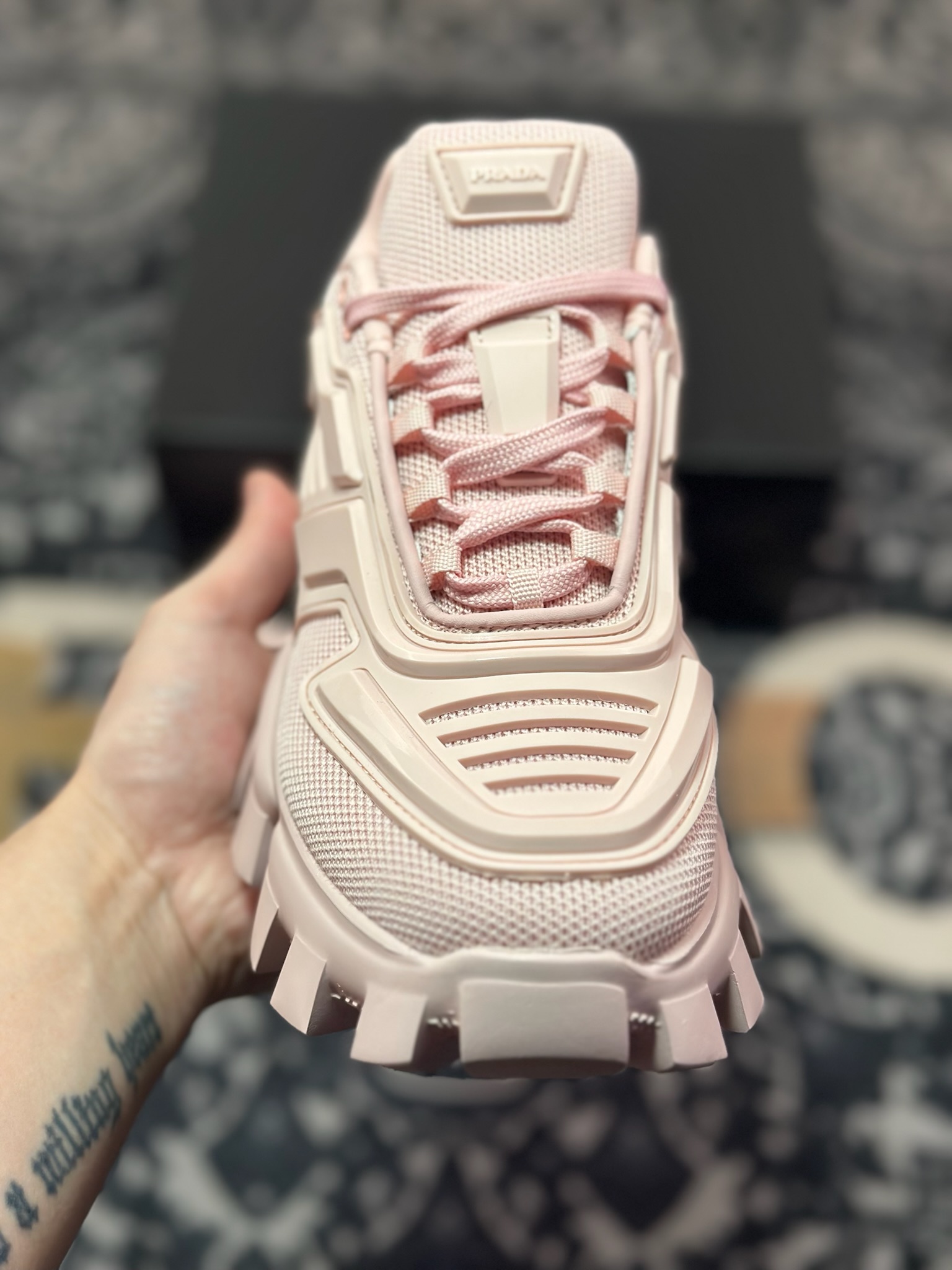 B7320  普拉达Prada Cloudbust Thunder Low Sneakers 风暴雷电百搭休闲运动鞋“樱花浅粉”1E819L_3KR2_F0E18_050