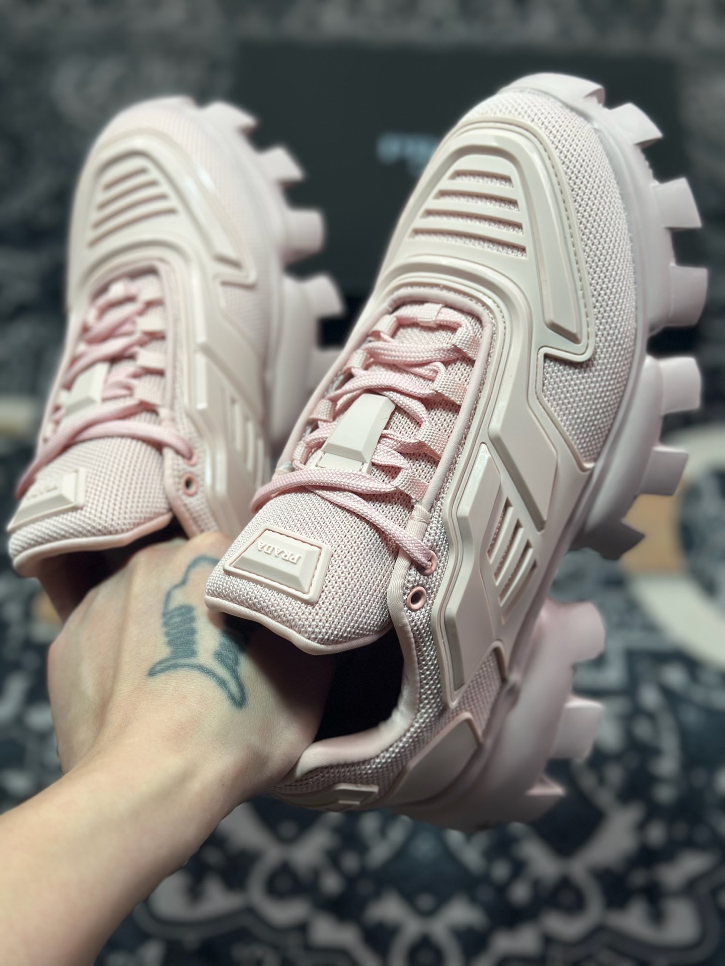 B7320  普拉达Prada Cloudbust Thunder Low Sneakers 风暴雷电百搭休闲运动鞋“樱花浅粉”1E819L_3KR2_F0E18_050