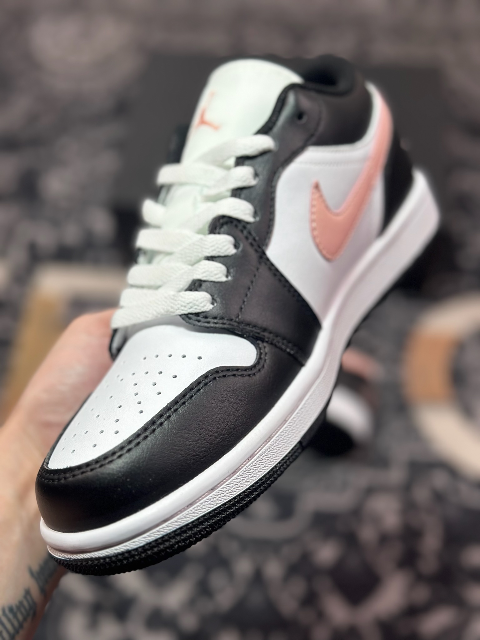 A6200   Air Jordan 1 Low 黑白粉  553558-165