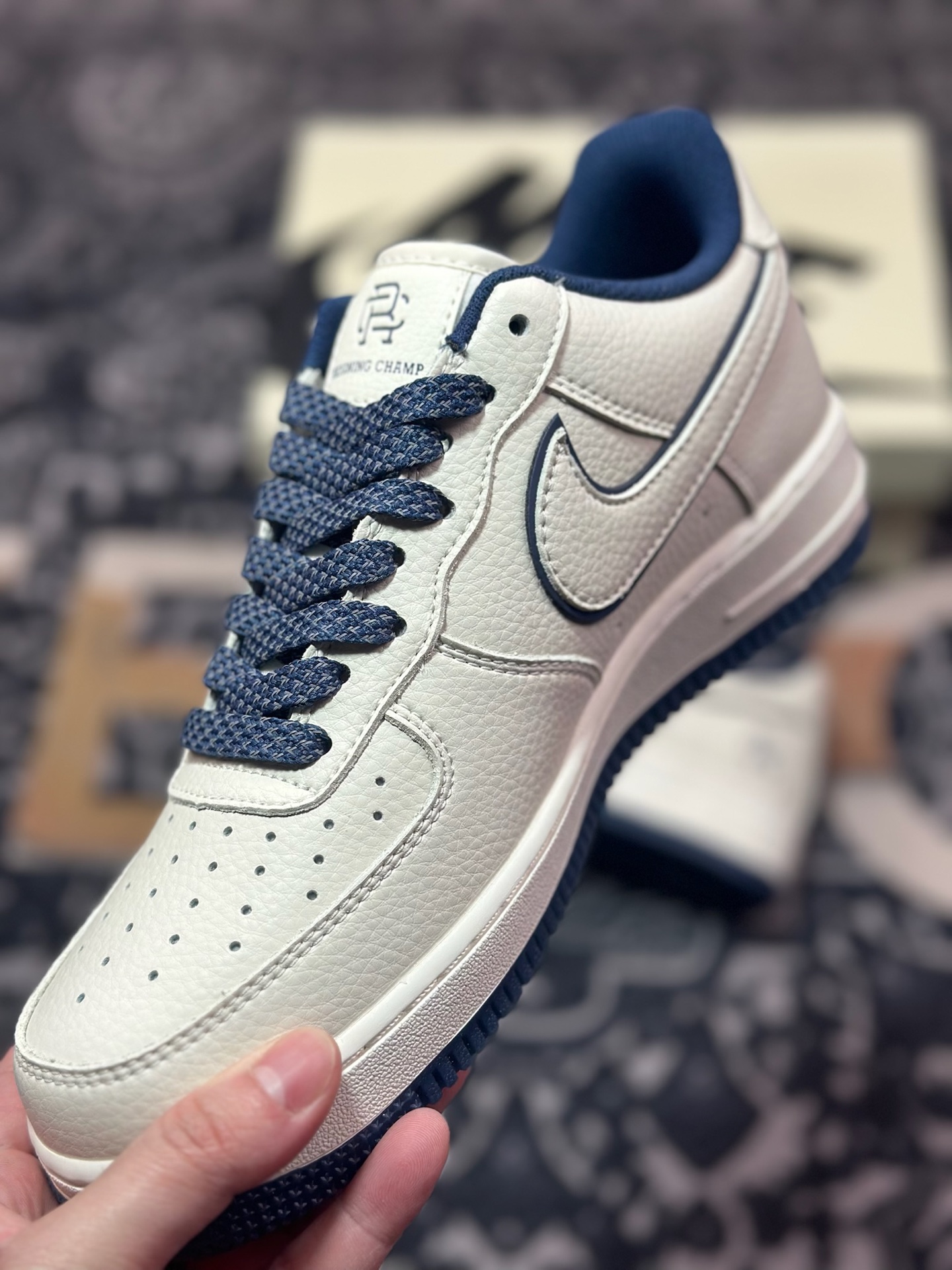 B2240  Air Force 1 Low 卫冕冠军藏青反光   RC2369-176