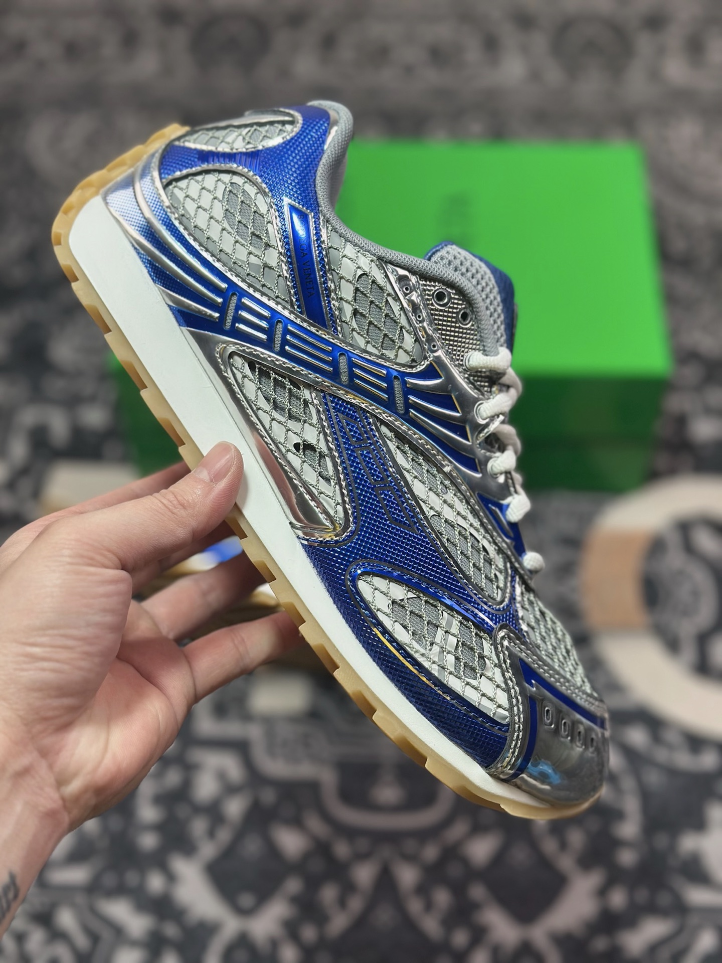 C4380    优选 BOTTEGA VENETA BV葆蝶家 王一博同款低帮休闲鞋