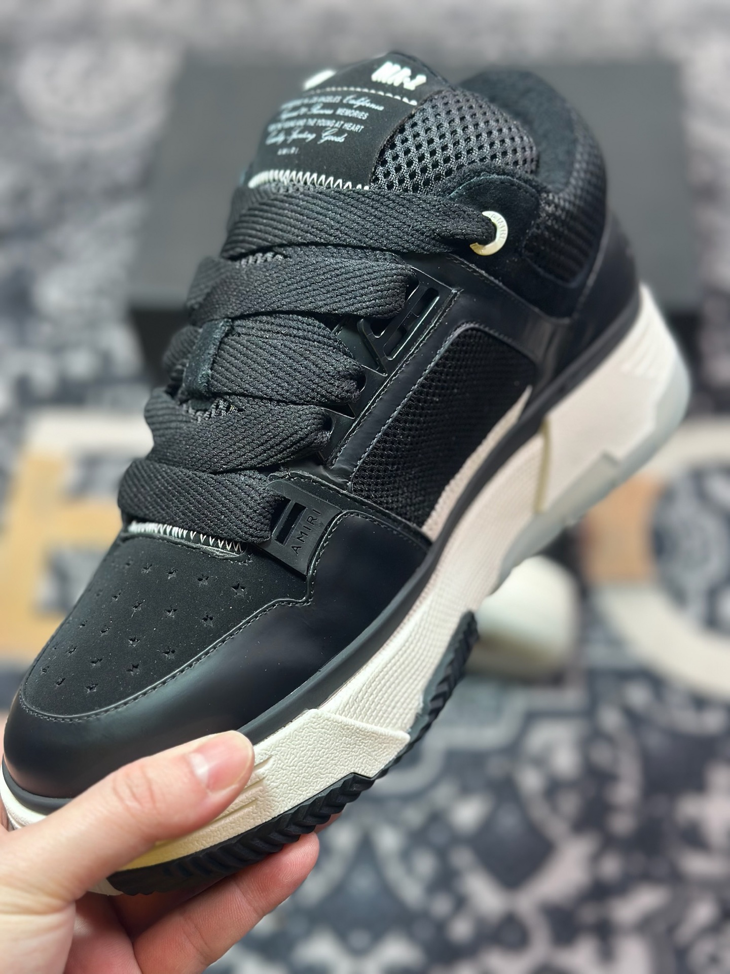 D6550  埃米尔/Amiri MA-1 Low-Top Sneakers MA-1系列低帮经典增高鞋“皮革黑米白” AW23MFS009-001