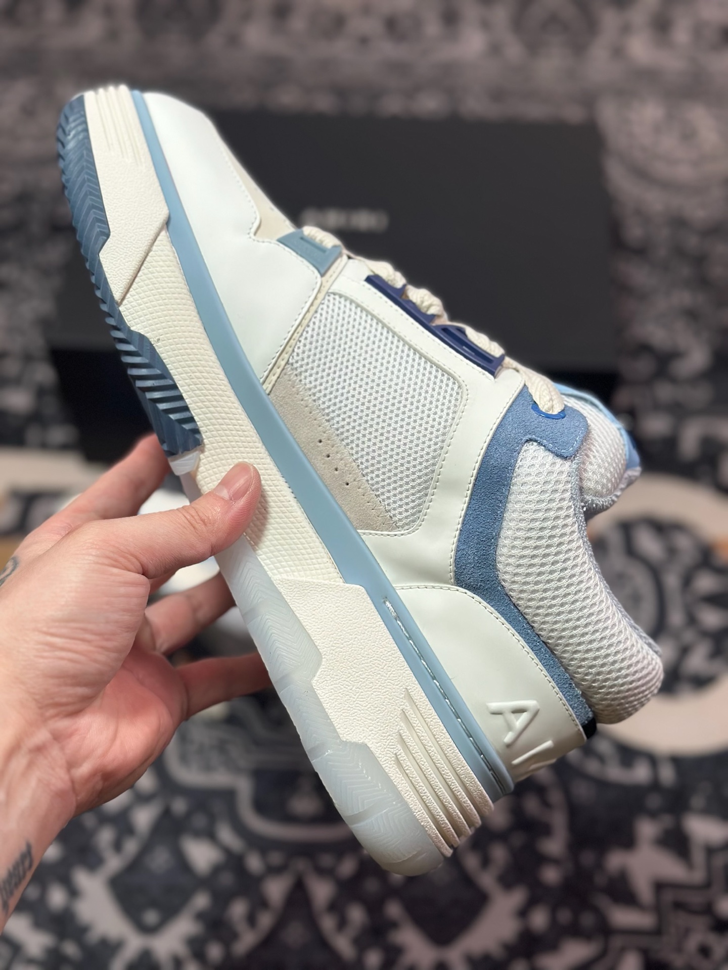 D6550   Amiri Stadium Low-Top Sneakers 运动系列低帮增高厚底板鞋“皮革白浅蓝” 0400016250759