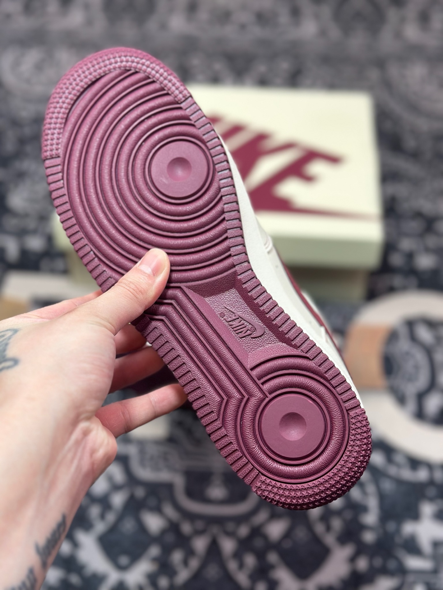 B0220  原装级别Nike Air Force 1 Low UN联名  UN2395-523