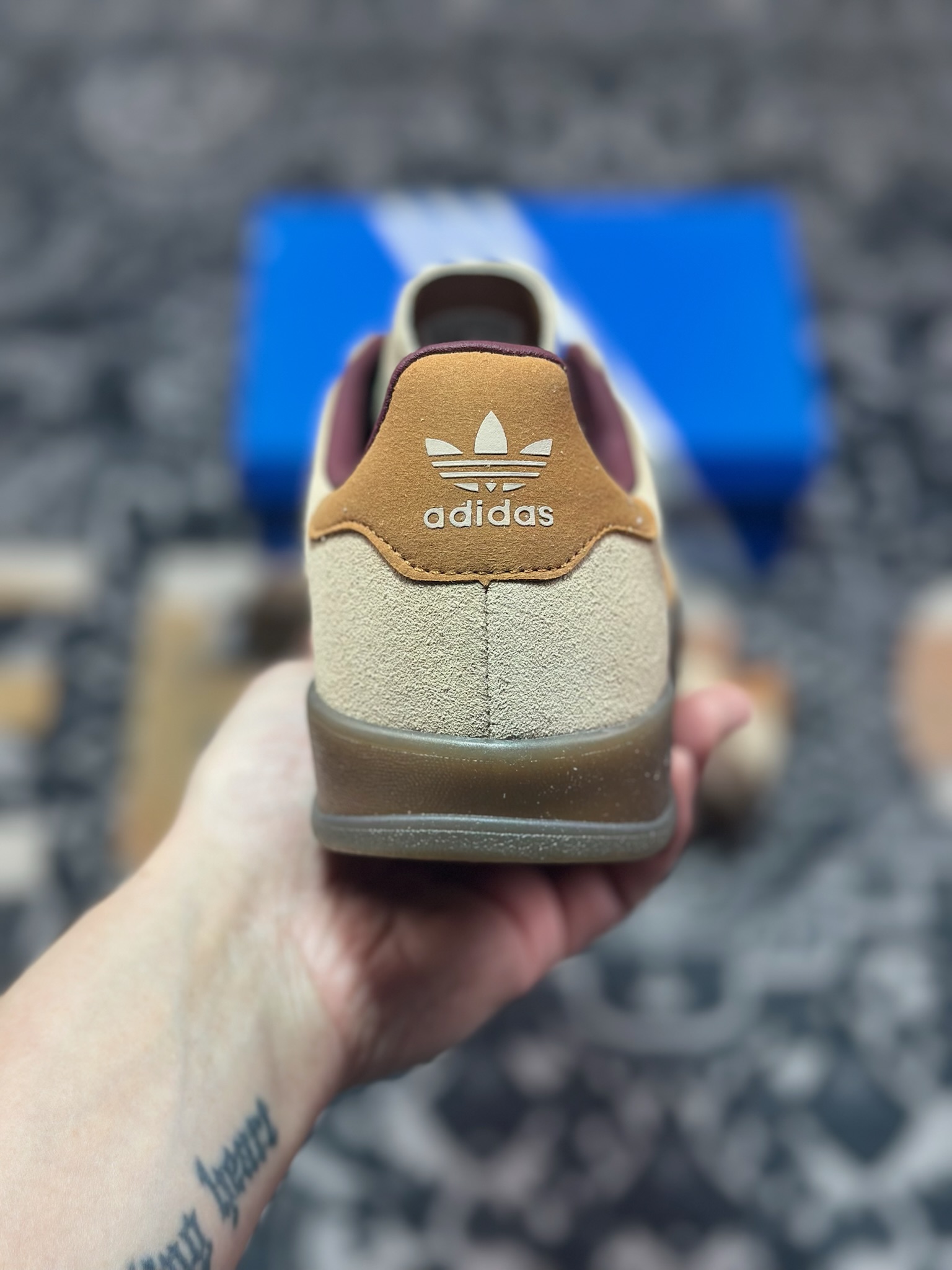 A4160  AD Originals Gazelle Indoor 棕灰 三叶草复古休闲运动板鞋  JH5412