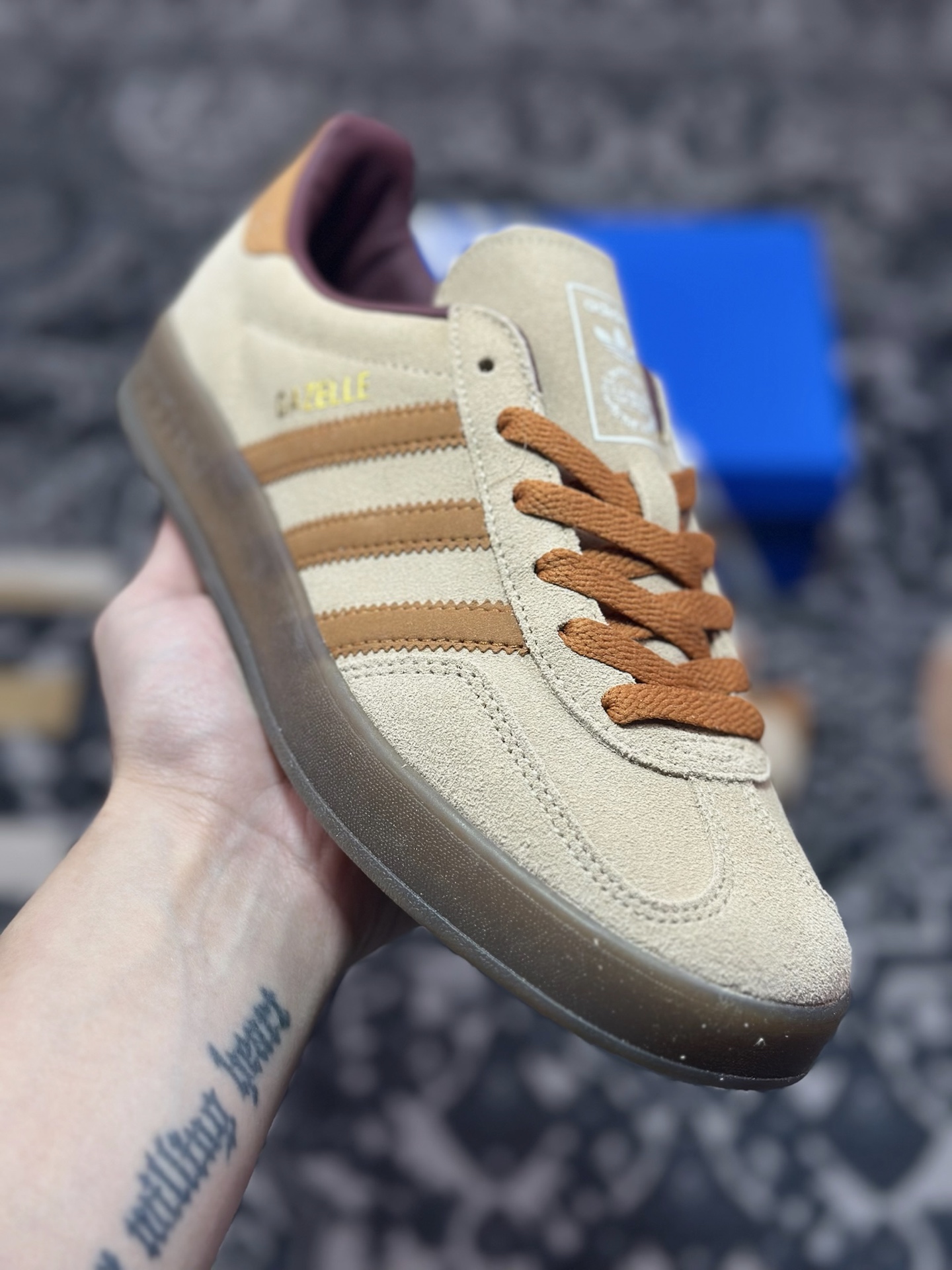 A4160  AD Originals Gazelle Indoor 棕灰 三叶草复古休闲运动板鞋  JH5412