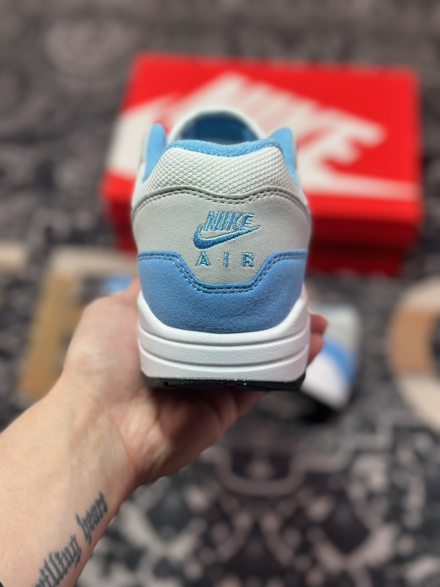 B0220  Nike Air Max 1 复刻拼接  复古休闲跑步鞋  FD9082-103