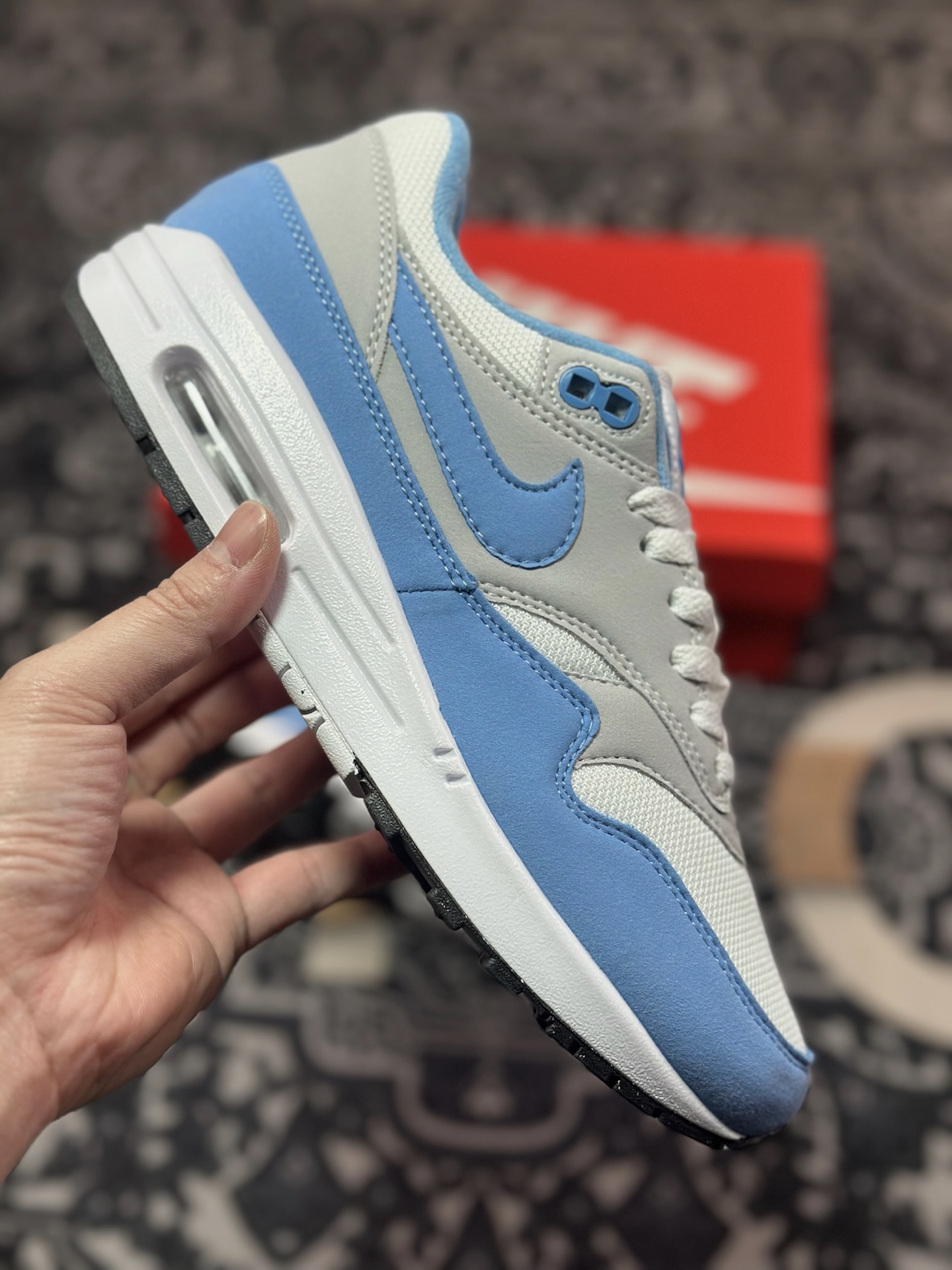 B0220  Nike Air Max 1 复刻拼接  复古休闲跑步鞋  FD9082-103