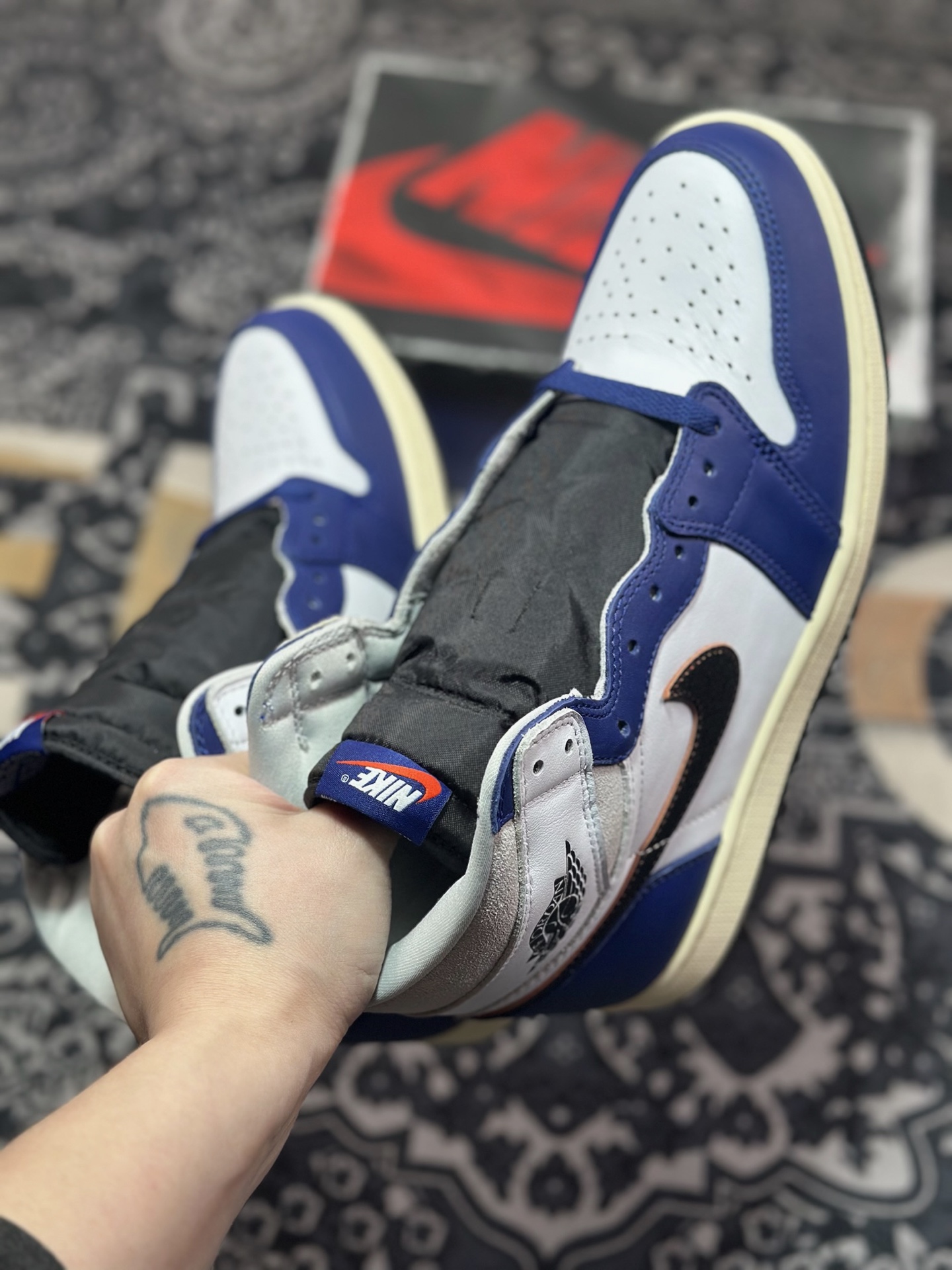 C6420   优选 Air Jordan 1 Retro High OG ” White Deep Royal Blue ” 海军蓝白 AJ1乔1高帮文化篮球鞋 DZ5485-100
