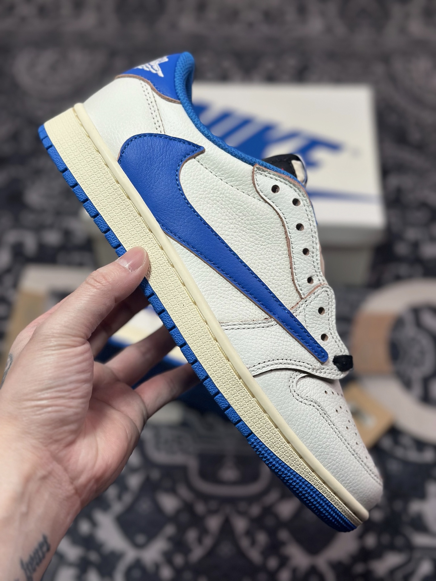 C2380    优选 纯原大厂出品 TS x Air Jordan 1 Low 闪电倒钩2.0   DM7866-104