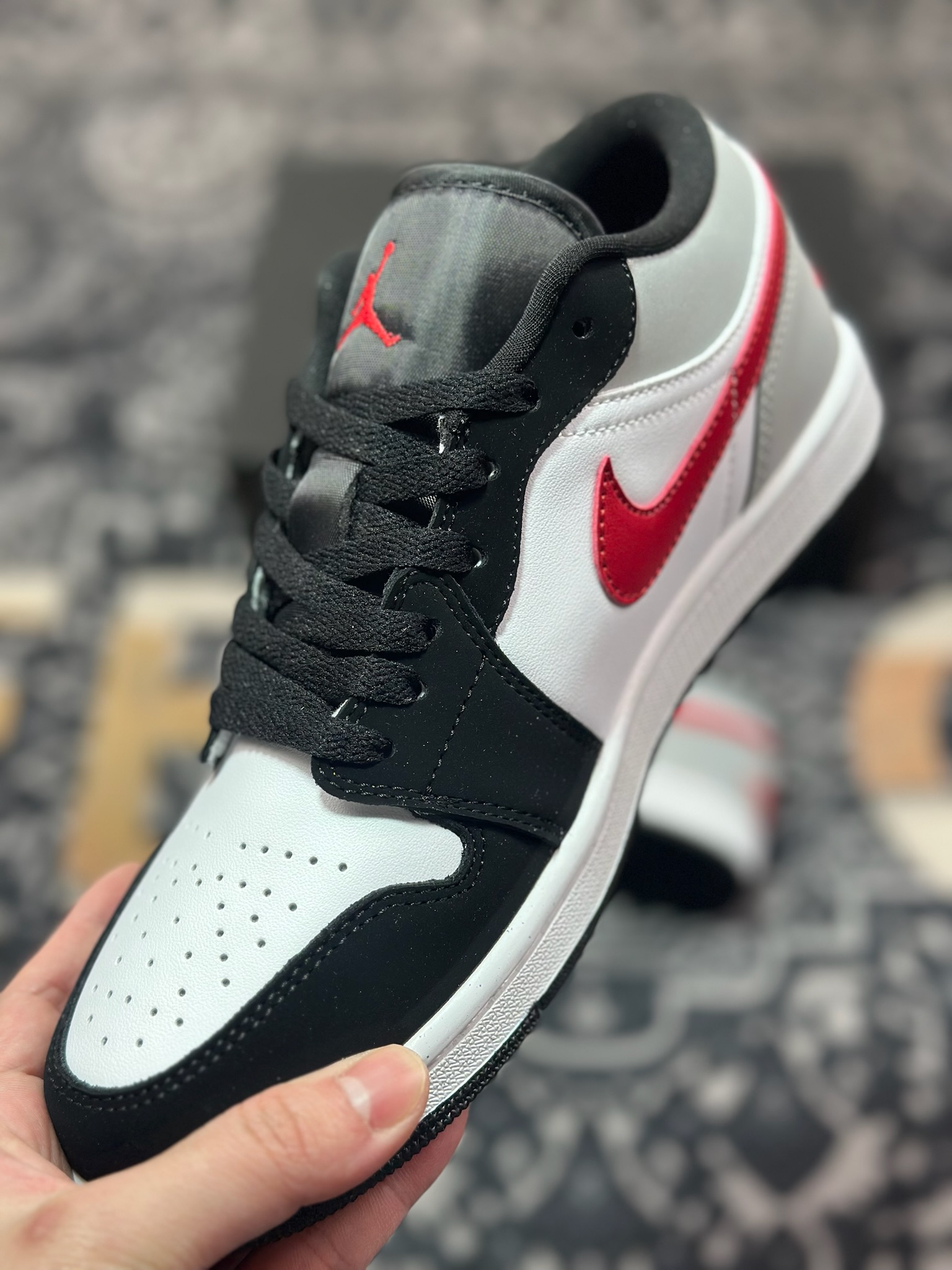 Air Jordan 1 Low 黑白红 HF3148-106