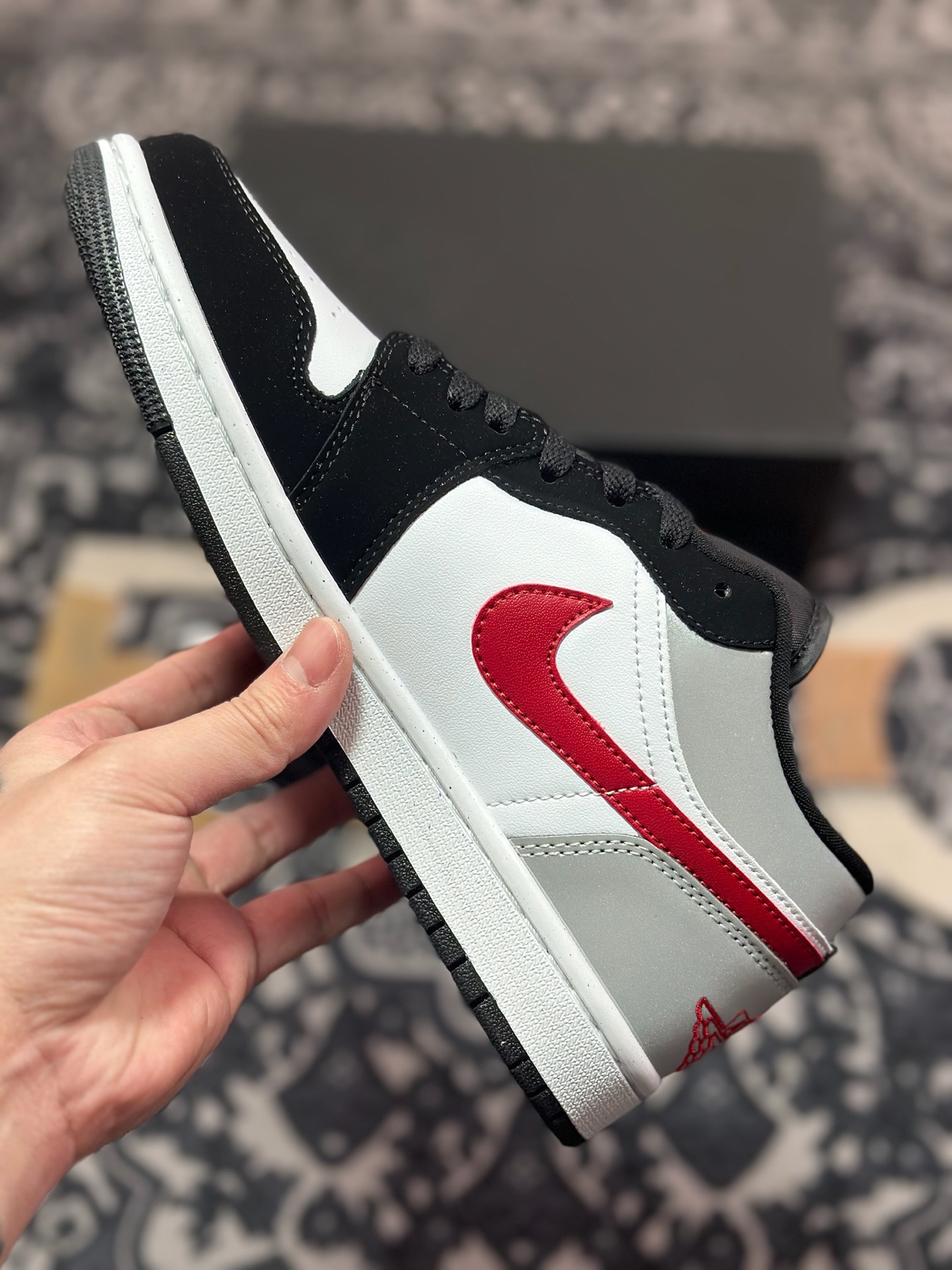 Air Jordan 1 Low 黑白红 HF3148-106