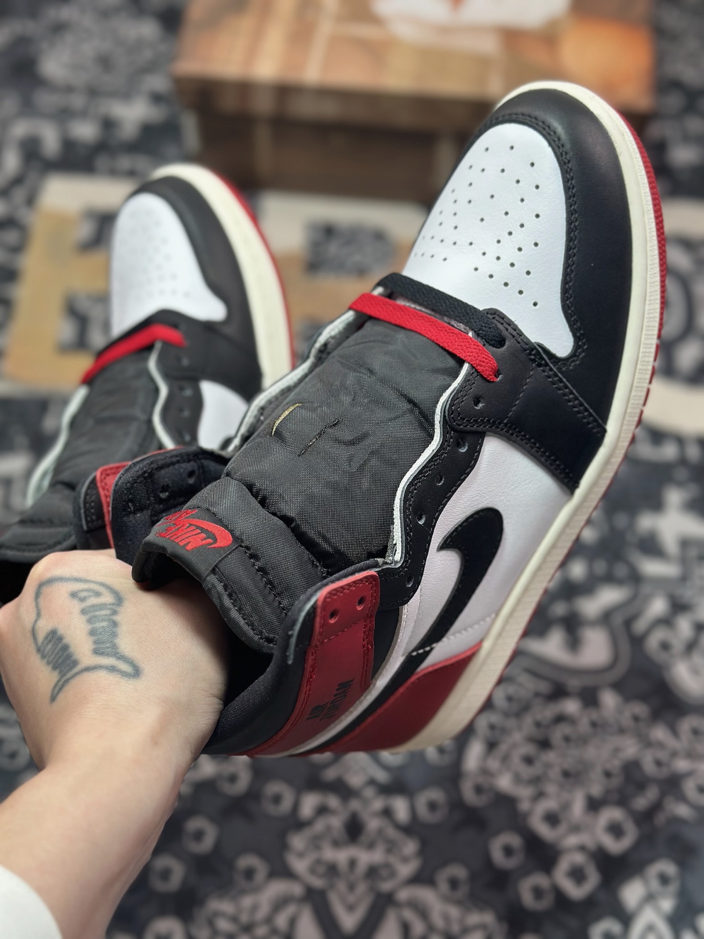 C4400   优选  东莞大厂出品 Air Jordan 1 High OG ”Black Toe Reimagined” 黑脚趾 DZ5485-106