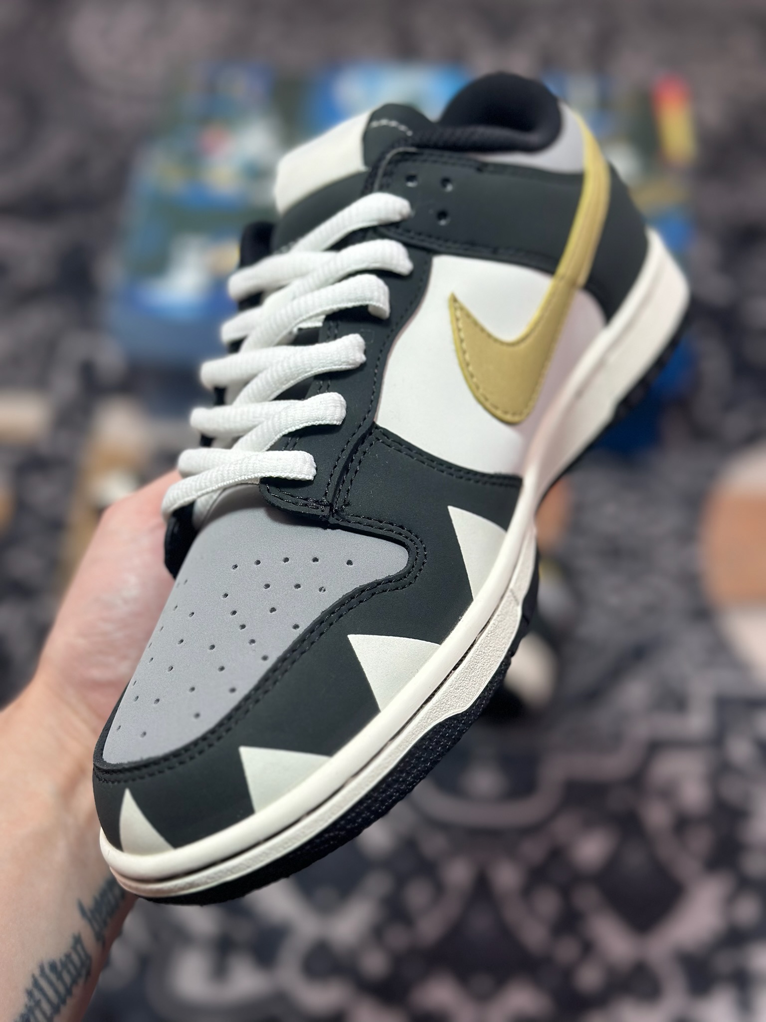 B6300   Nk SB Dunk Low 恐龙战队系列 猛犸象低帮休闲运动滑板板鞋   ZZ1998-003