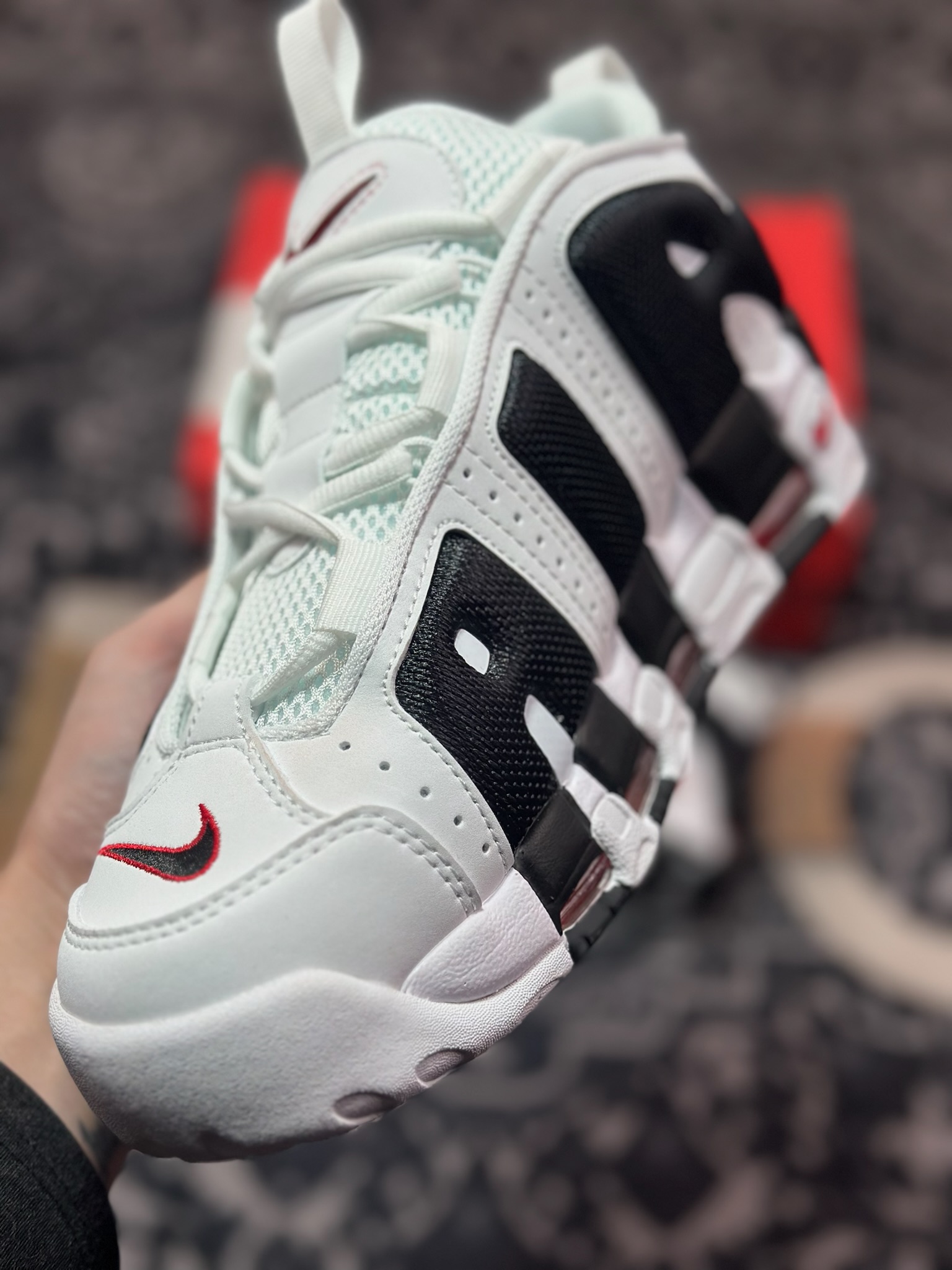 B4260  NK Air More Uptempo Low 大AIR皮蓬复古篮球鞋 FZ3055-105