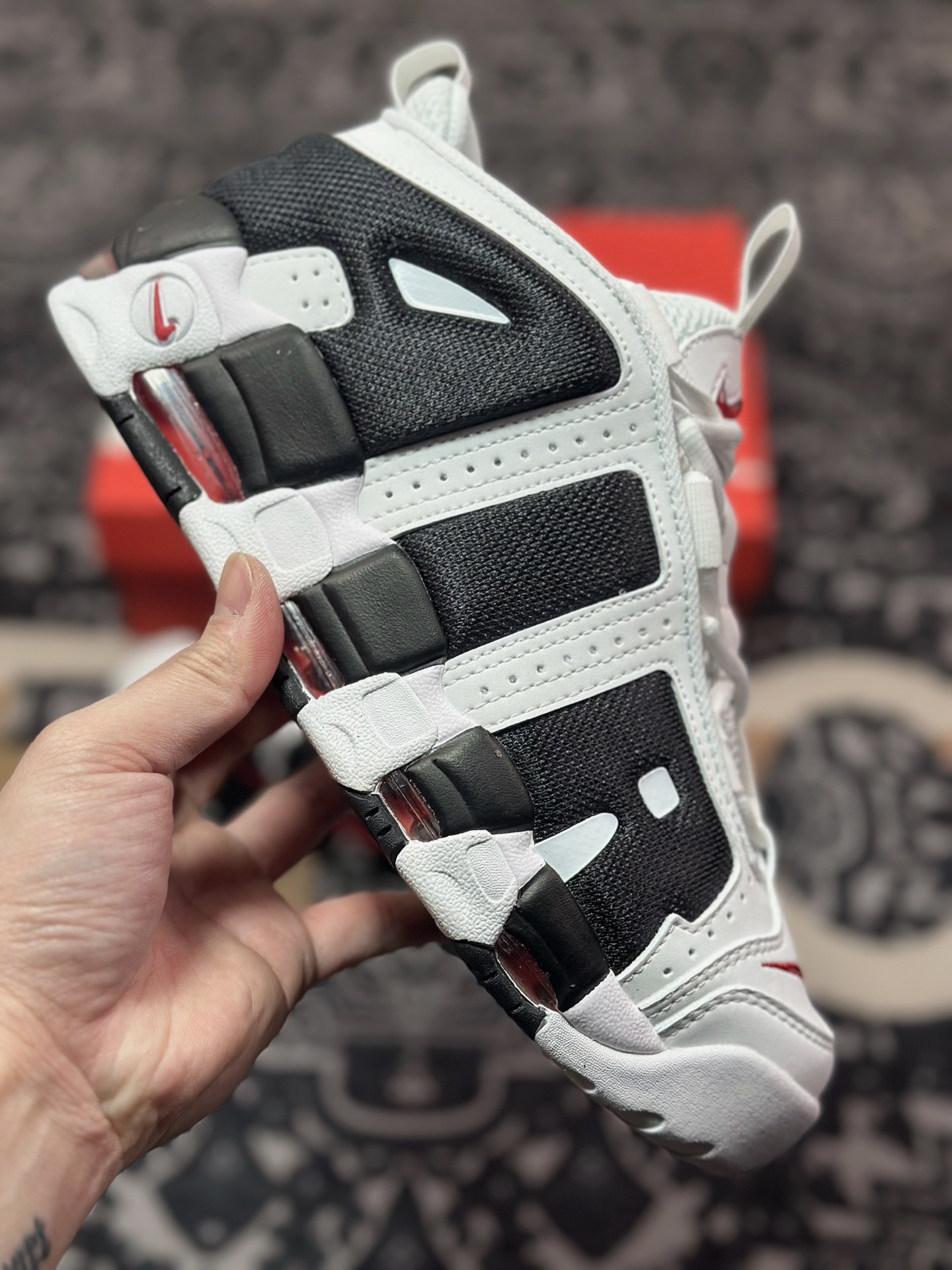 B4260  NK Air More Uptempo Low 大AIR皮蓬复古篮球鞋 FZ3055-105