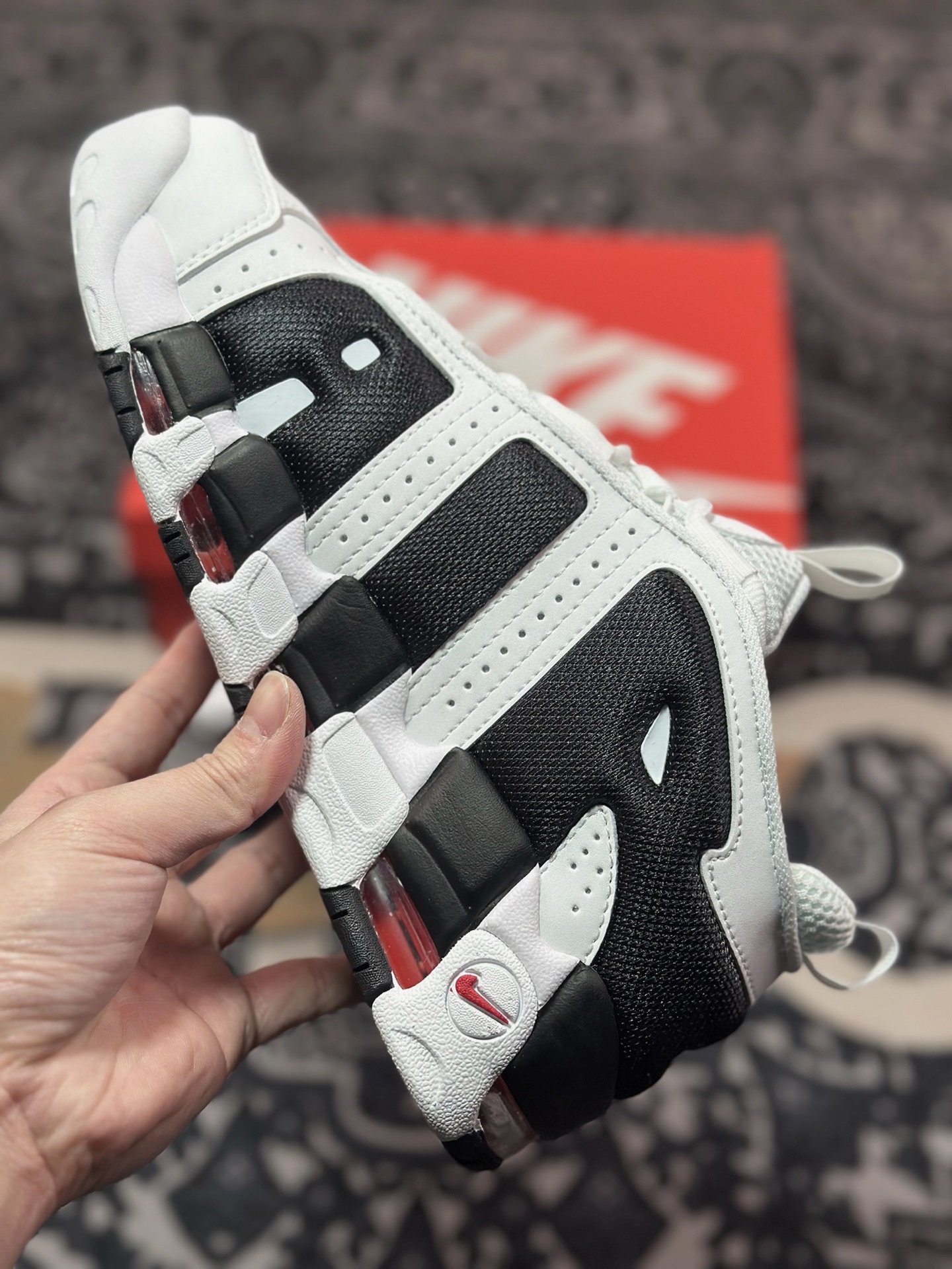 B4260  NK Air More Uptempo Low 大AIR皮蓬复古篮球鞋 FZ3055-105