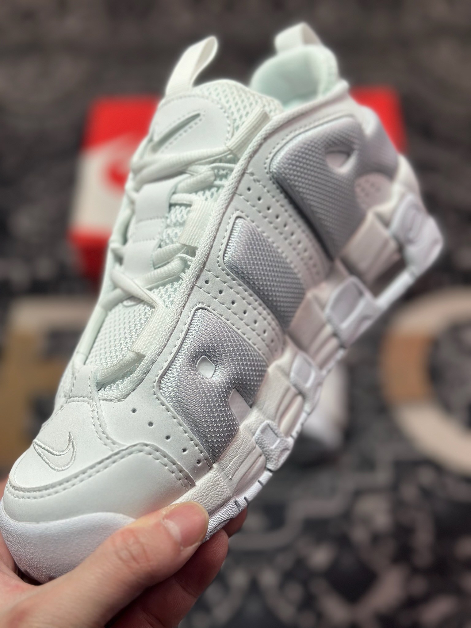 B4260  NK Air More Uptempo Low 大AIR皮蓬复古篮球鞋 FZ3055-100