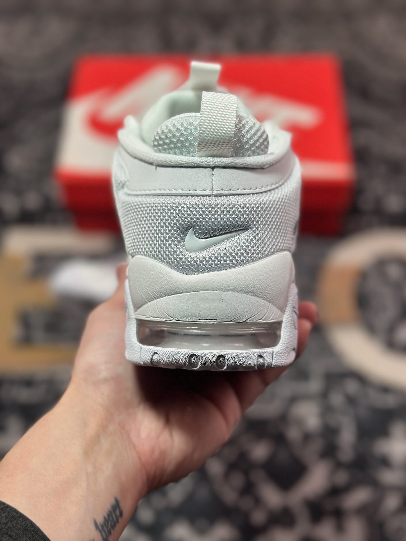 B4260  NK Air More Uptempo Low 大AIR皮蓬复古篮球鞋 FZ3055-100