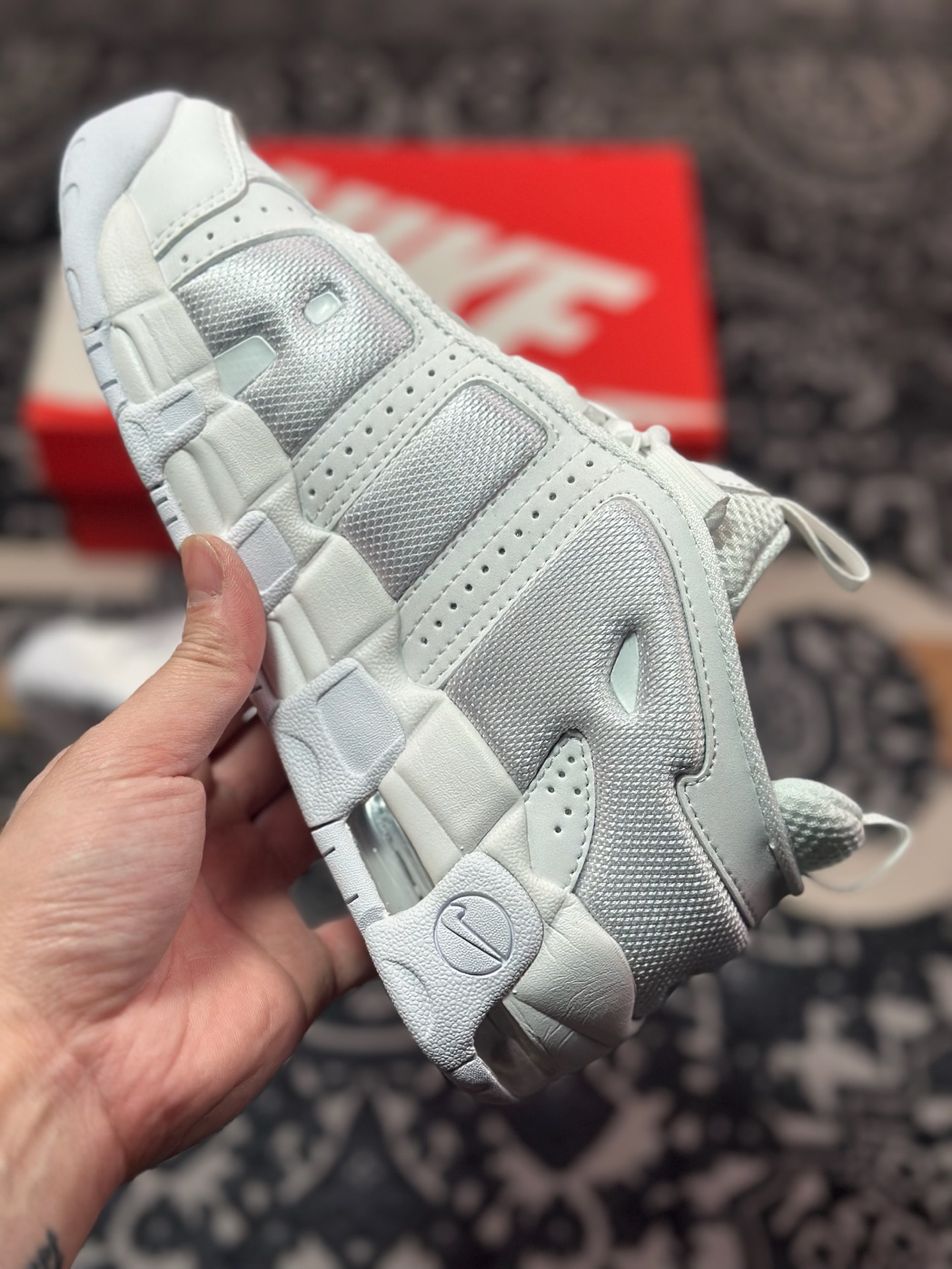 B4260  NK Air More Uptempo Low 大AIR皮蓬复古篮球鞋 FZ3055-100