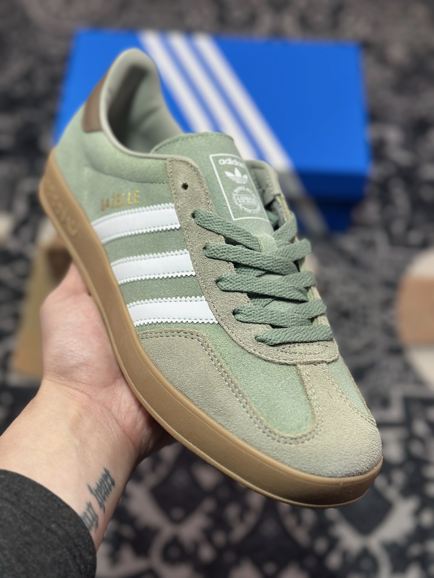 A4160  adidas Originals Gazelle INdoor  三叶草休闲防滑耐磨低帮板鞋   JI3526
