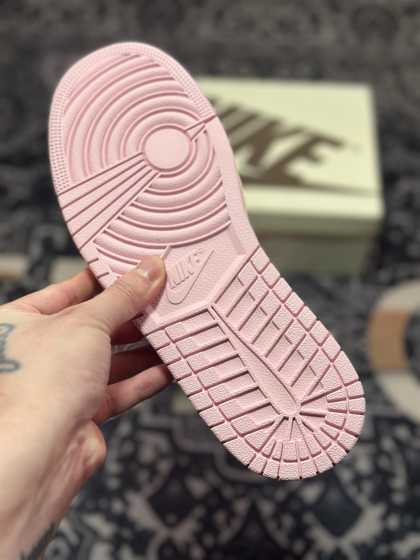 C6400    优选 Travis Scott x Air Jordan 1 AJ1乔1 TS联名倒钩 DM7866-600